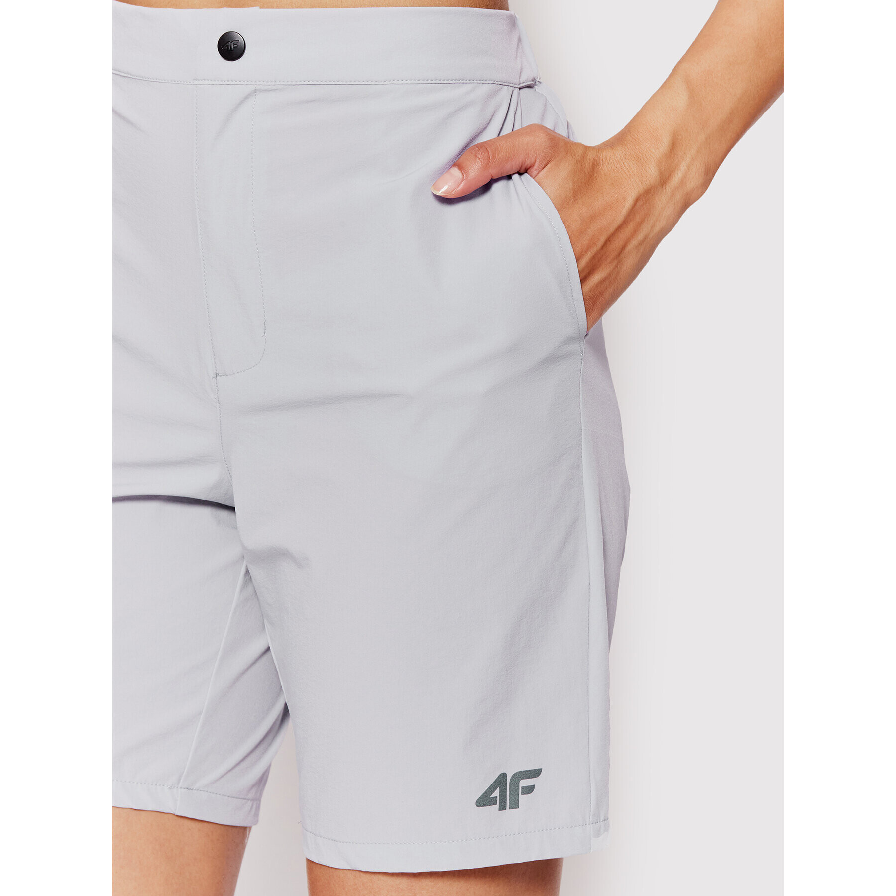 4F Pantaloni scurți sport H4L22-SKDTR062 Gri Regular Fit - Pled.ro