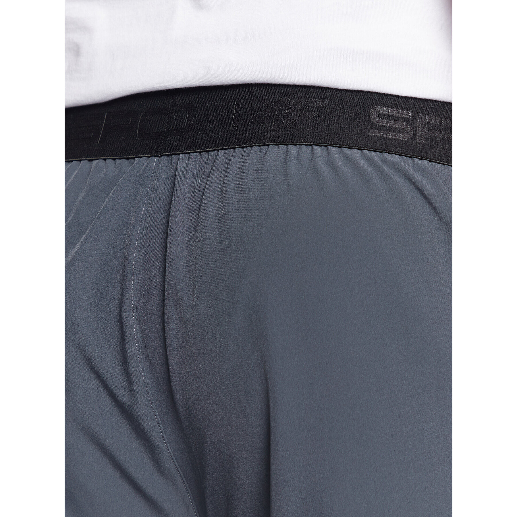 4F Pantaloni scurți sport H4Z22-SKMF011 Gri Regular Fit - Pled.ro