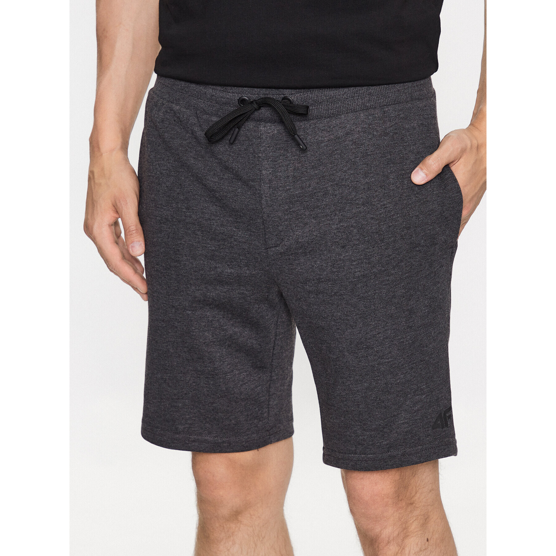 4F Pantaloni scurți sport SS23TSHOM156 Gri Regular Fit - Pled.ro