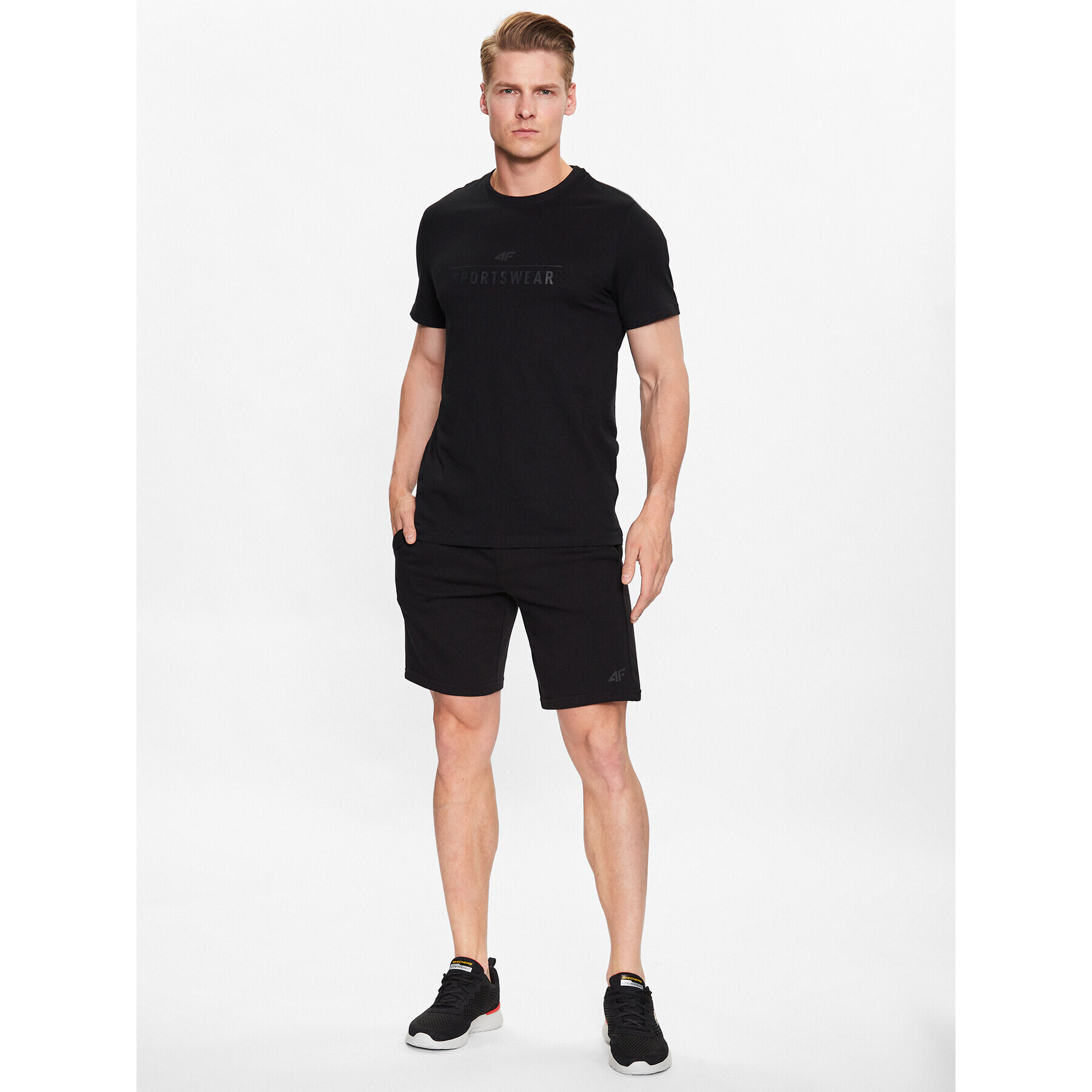 4F Pantaloni scurți sport SS23TSHOM156 Negru Regular Fit - Pled.ro