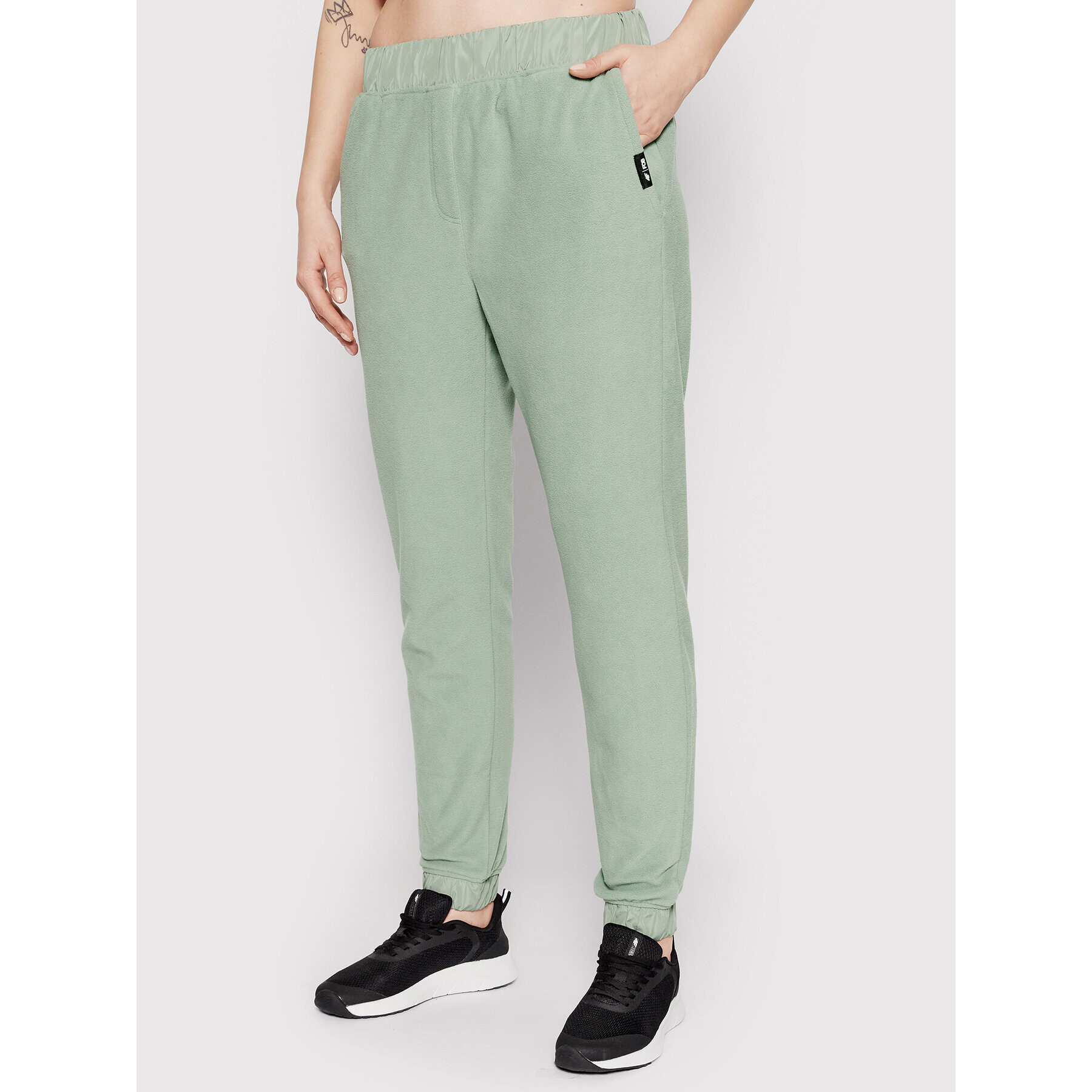 4F Pantaloni trening H4Z21-SPDD010 Verde Regular Fit - Pled.ro