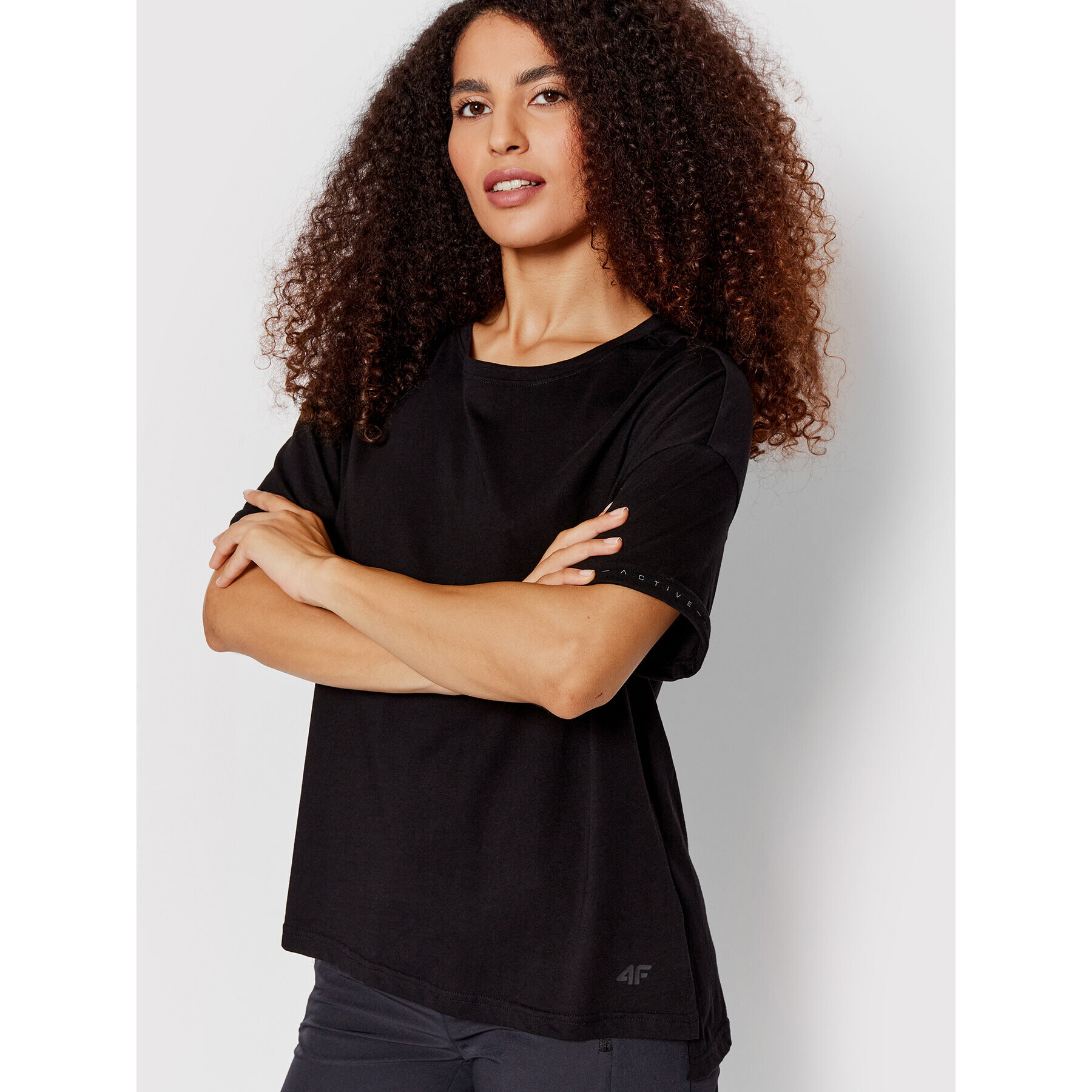 4F Tricou H4L22-TSD011 Negru Relaxed Fit - Pled.ro