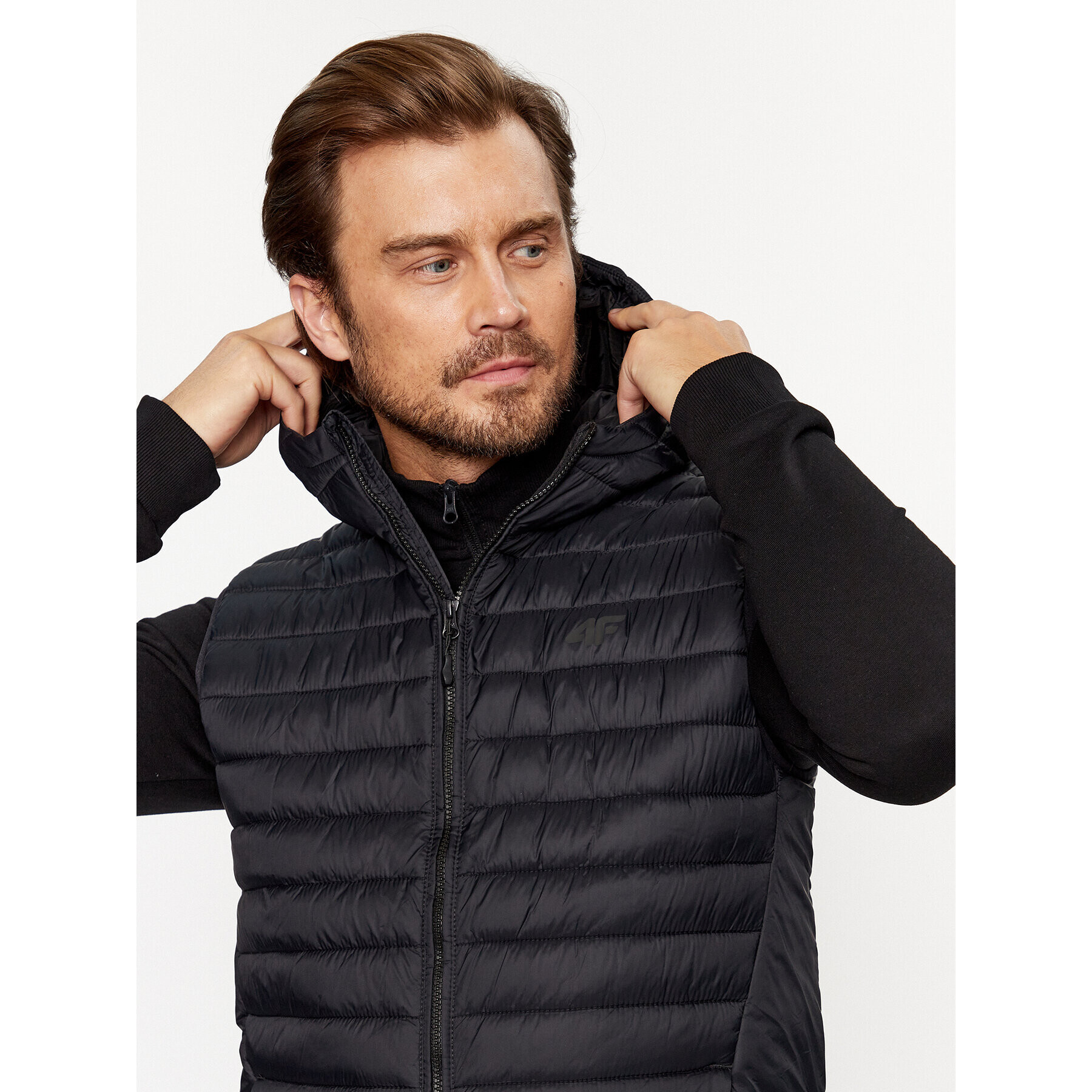 4F Vestă AW23TVESM063 Negru Regular Fit - Pled.ro