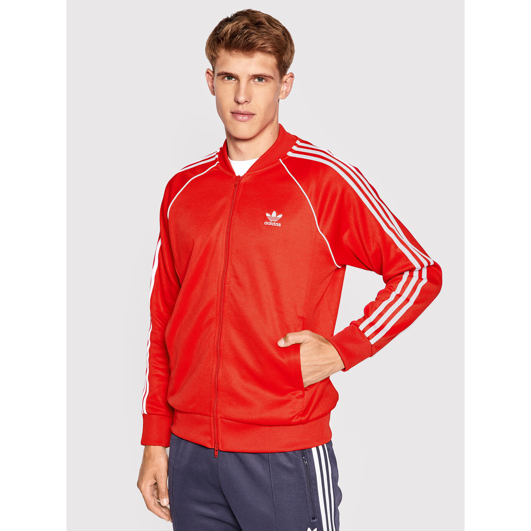 adidas Bluză adicolor Classics Primeblue Sst Track HF2124 Roșu Regular Fit - Pled.ro