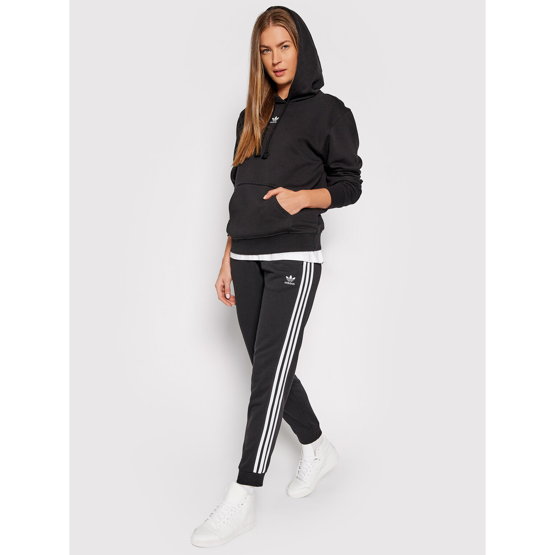 adidas Bluză adicolor Essentials Fleece H34725 Negru Regular Fit - Pled.ro