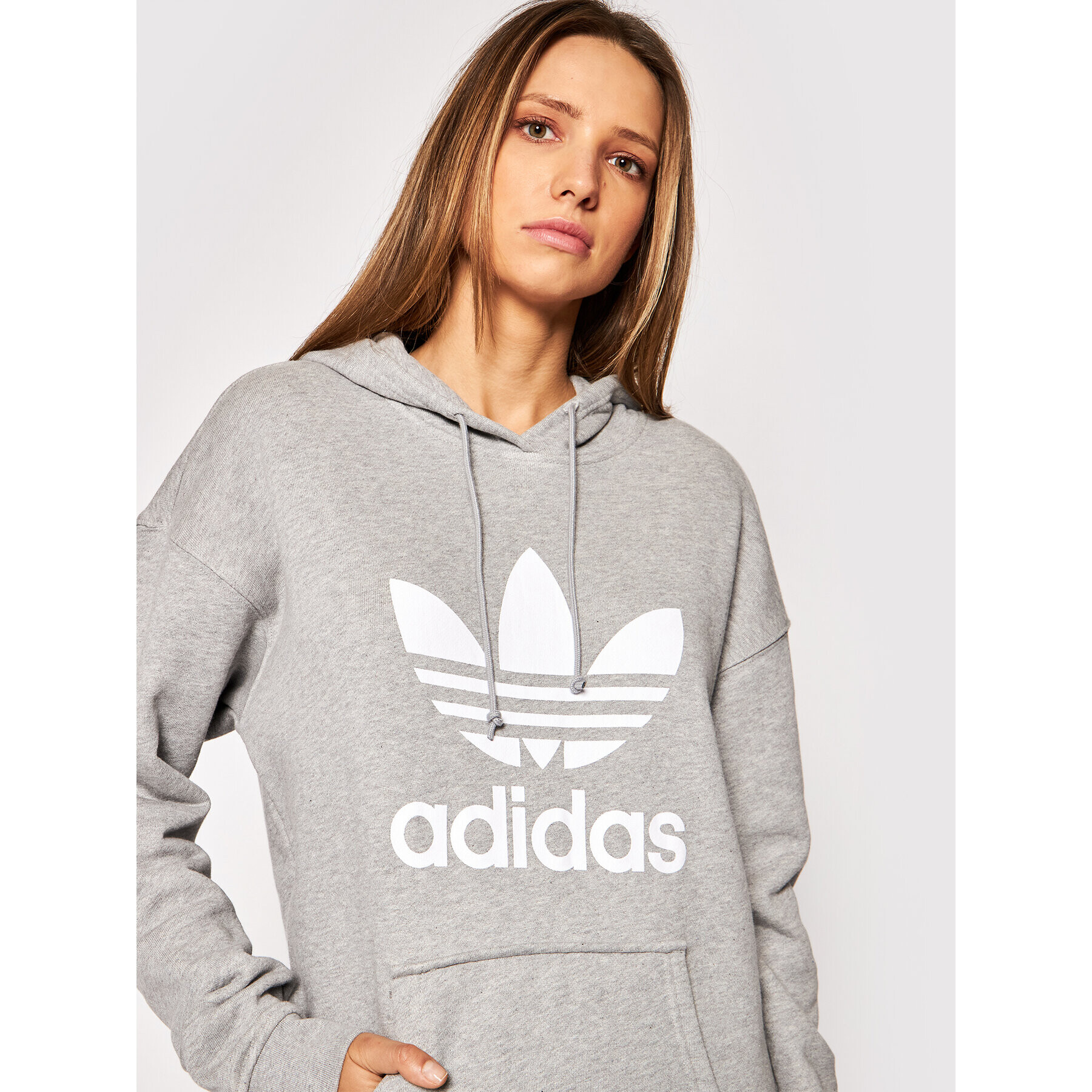 adidas Bluză adicolor Trefoil H33589 Gri Regular Fit - Pled.ro