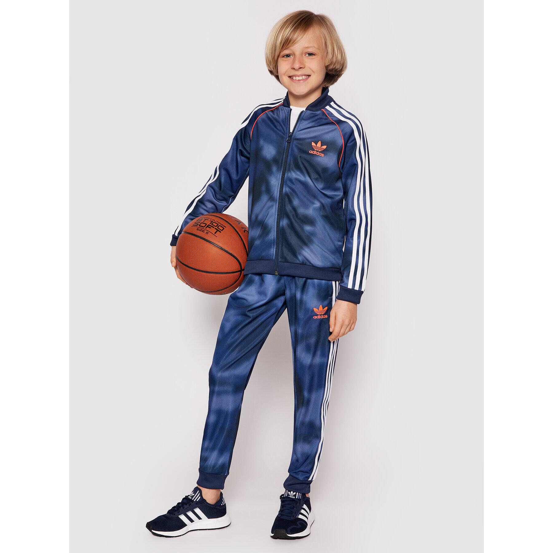 adidas Bluză Allover Print Camo Sst GN4128 Bleumarin Regular Fit - Pled.ro