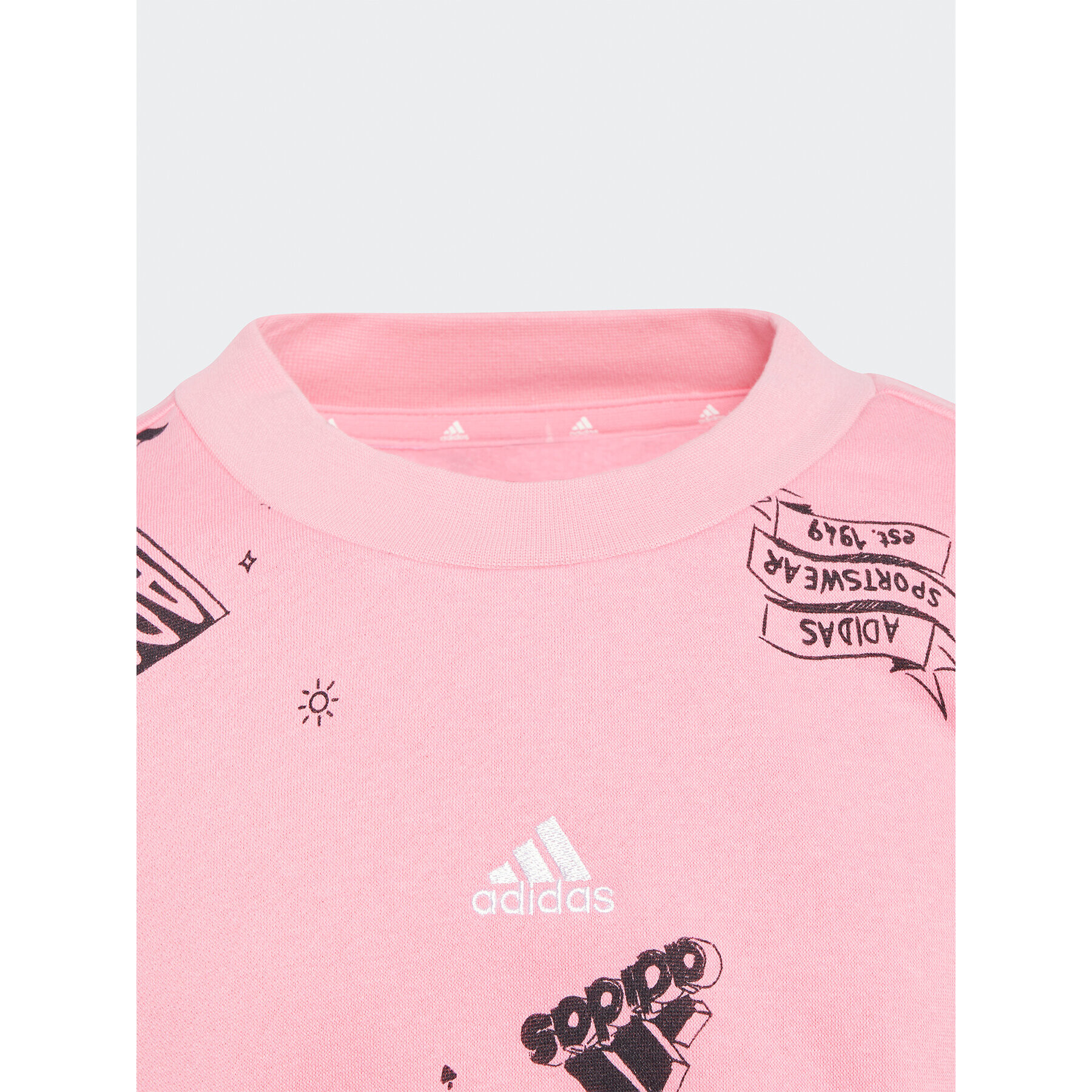 adidas Bluză Brand Love Allover Print IA1576 Roz Loose Fit - Pled.ro