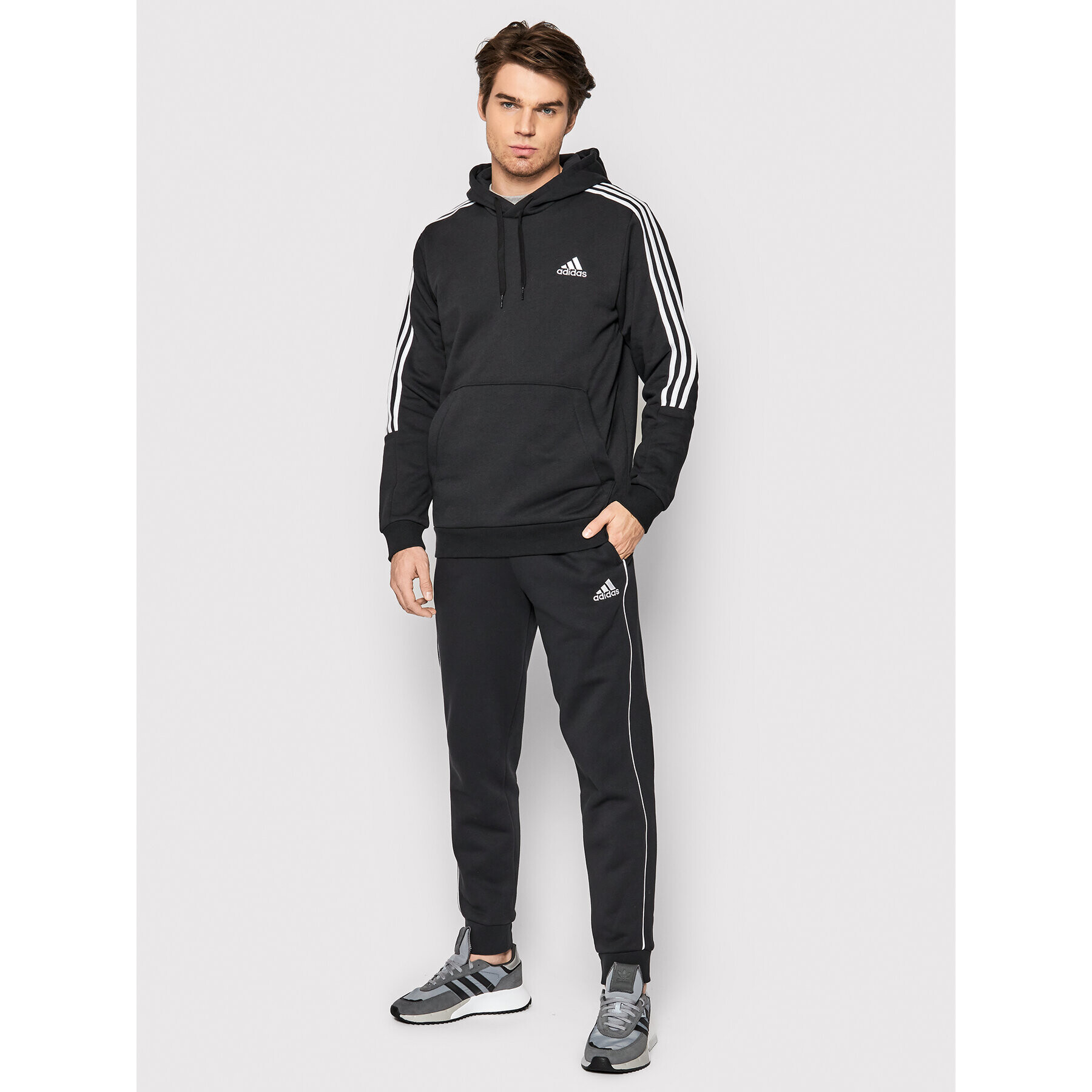 adidas Bluză Essentials GK9581 Negru Regular Fit - Pled.ro