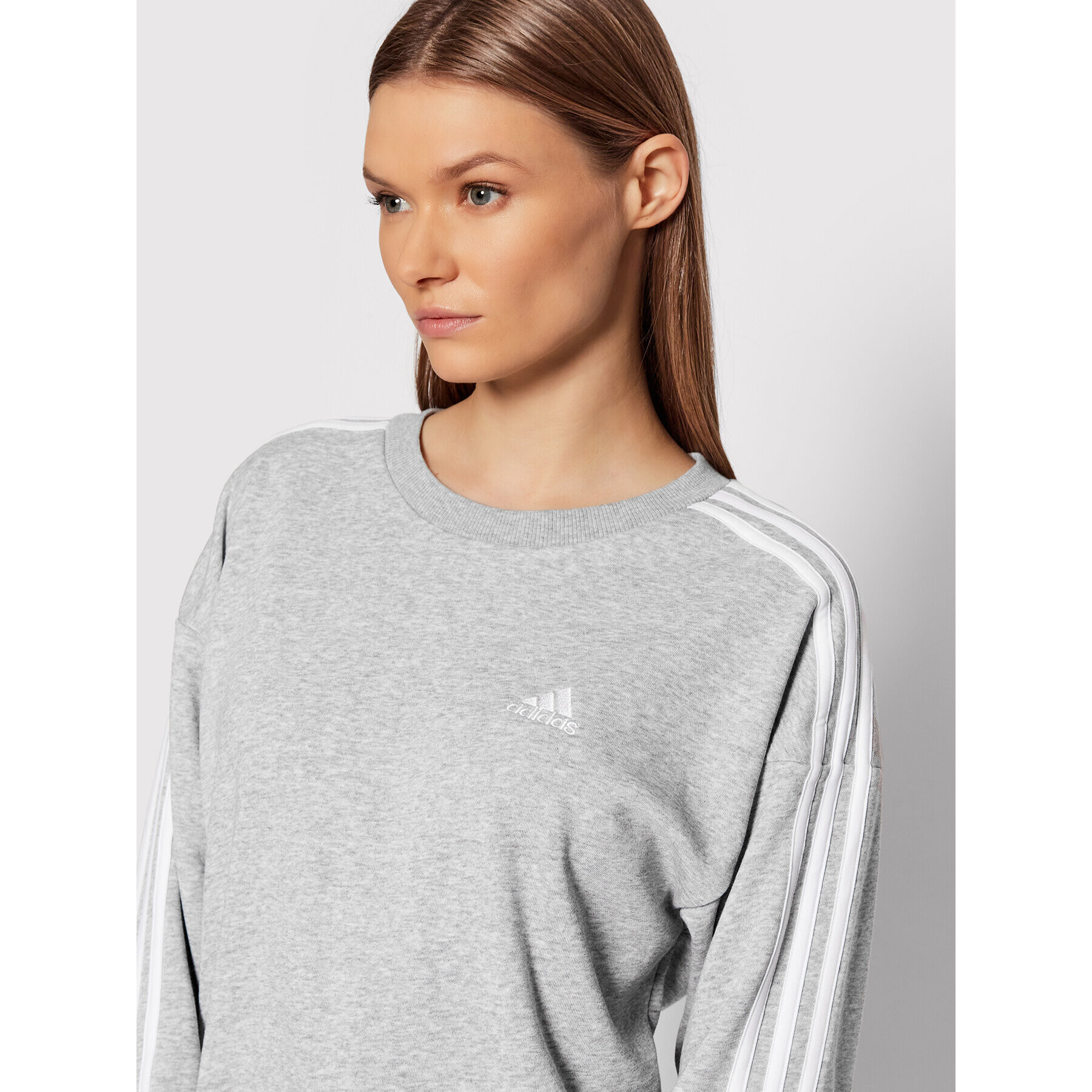 adidas Bluză Essentials Studio HC9126 Gri Loose Fit - Pled.ro