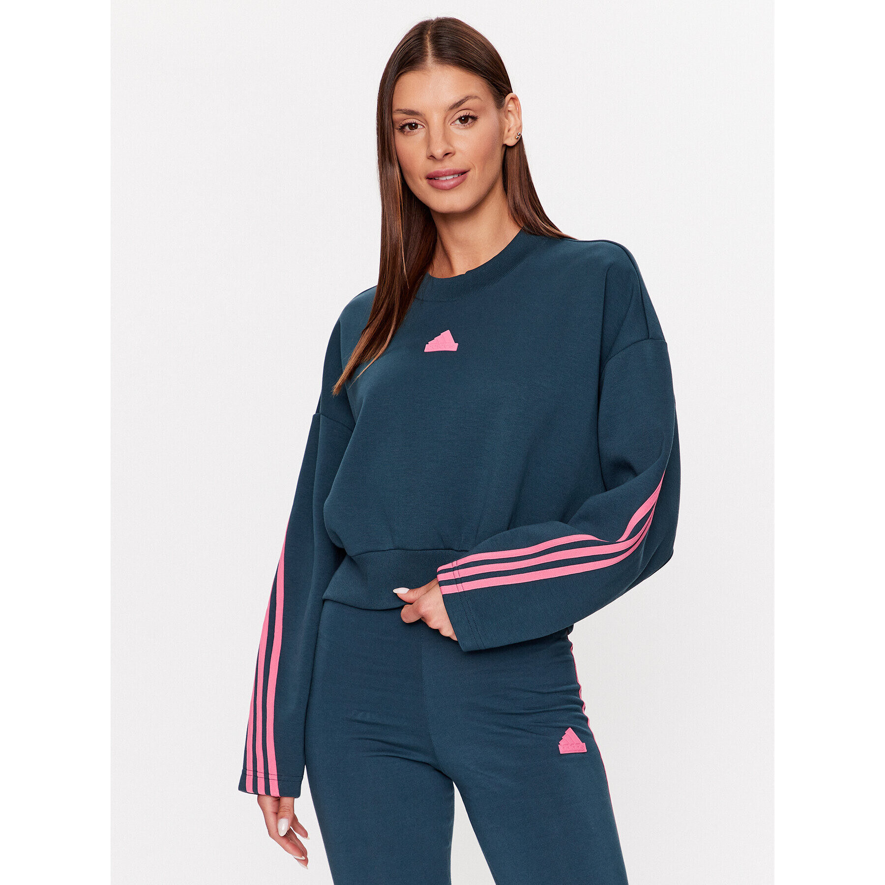 adidas Bluză Future Icons 3-Stripes Sweatshirt IL3055 Turcoaz Loose Fit - Pled.ro