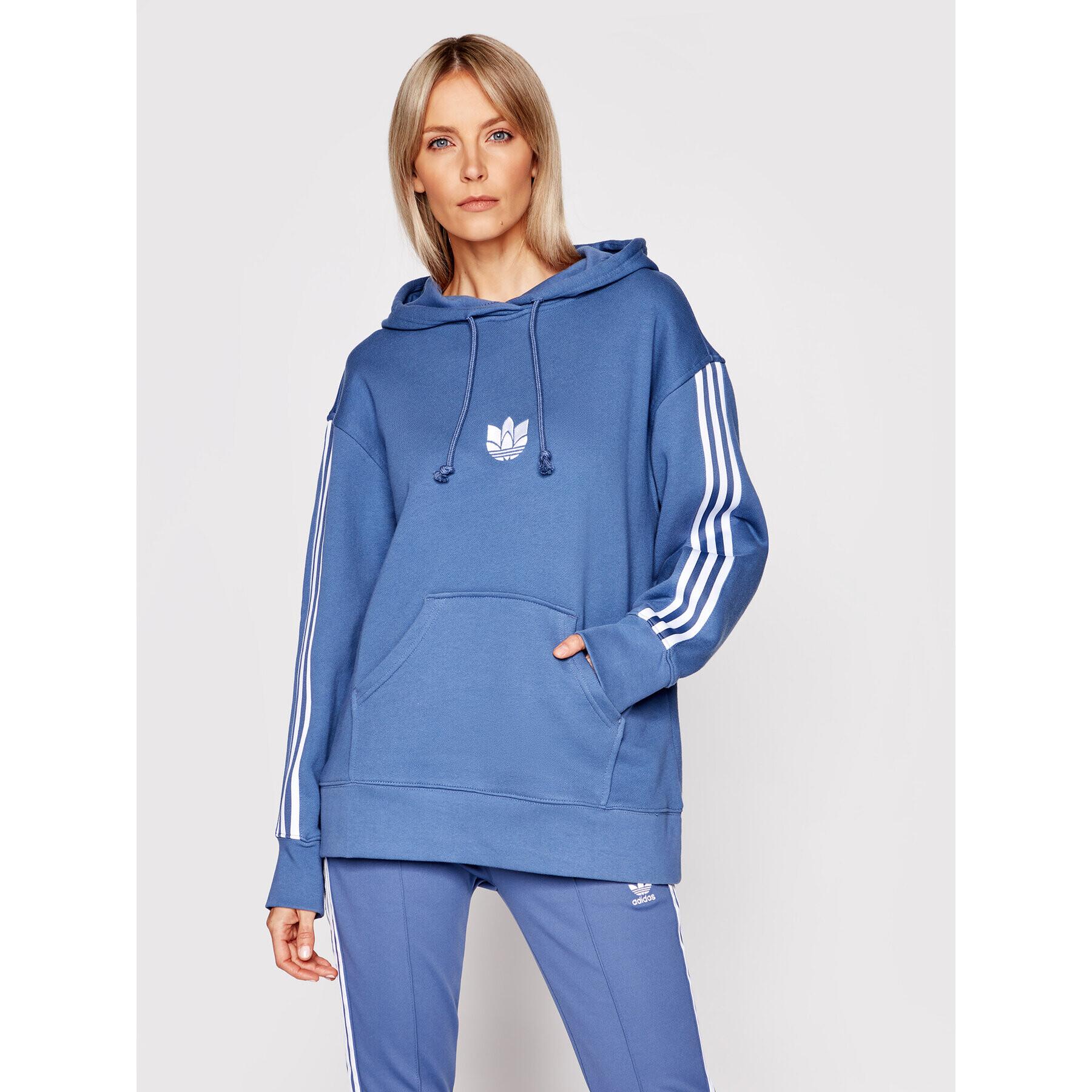 adidas Bluză Loungewear adicolor 3D Trefoil GN2948 Albastru Oversize - Pled.ro