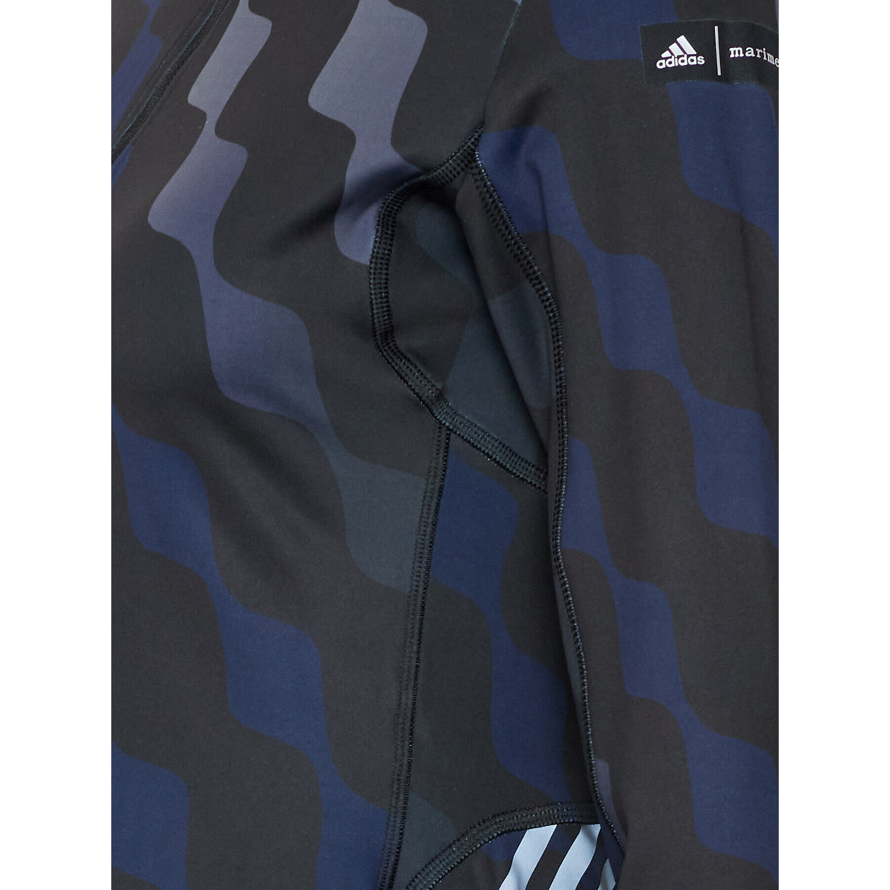 adidas Bluză MARIMEKKO Run Icon HH7314 Negru Slim Fit - Pled.ro