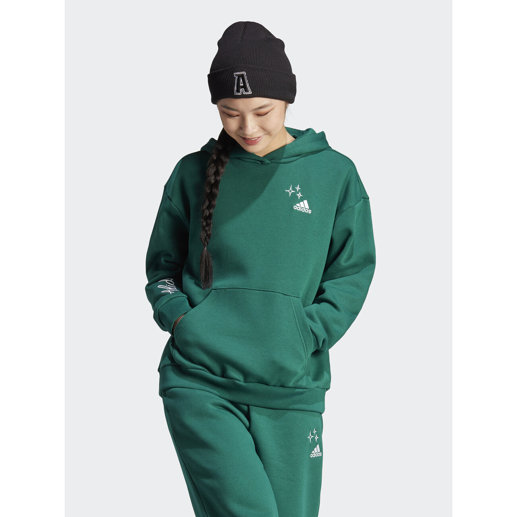 adidas Bluză Scribble Embroidery IJ8738 Verde Loose Fit - Pled.ro