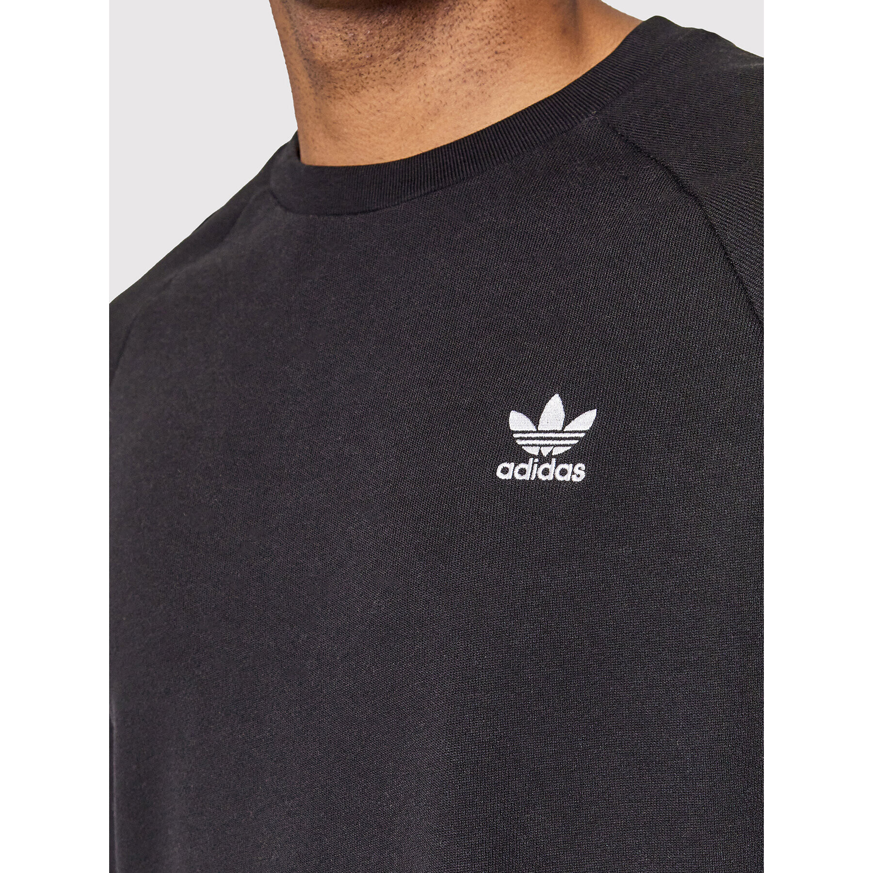 adidas Bluză Trefoil Essentials Crewneck DV1600 Negru Standard Fit - Pled.ro