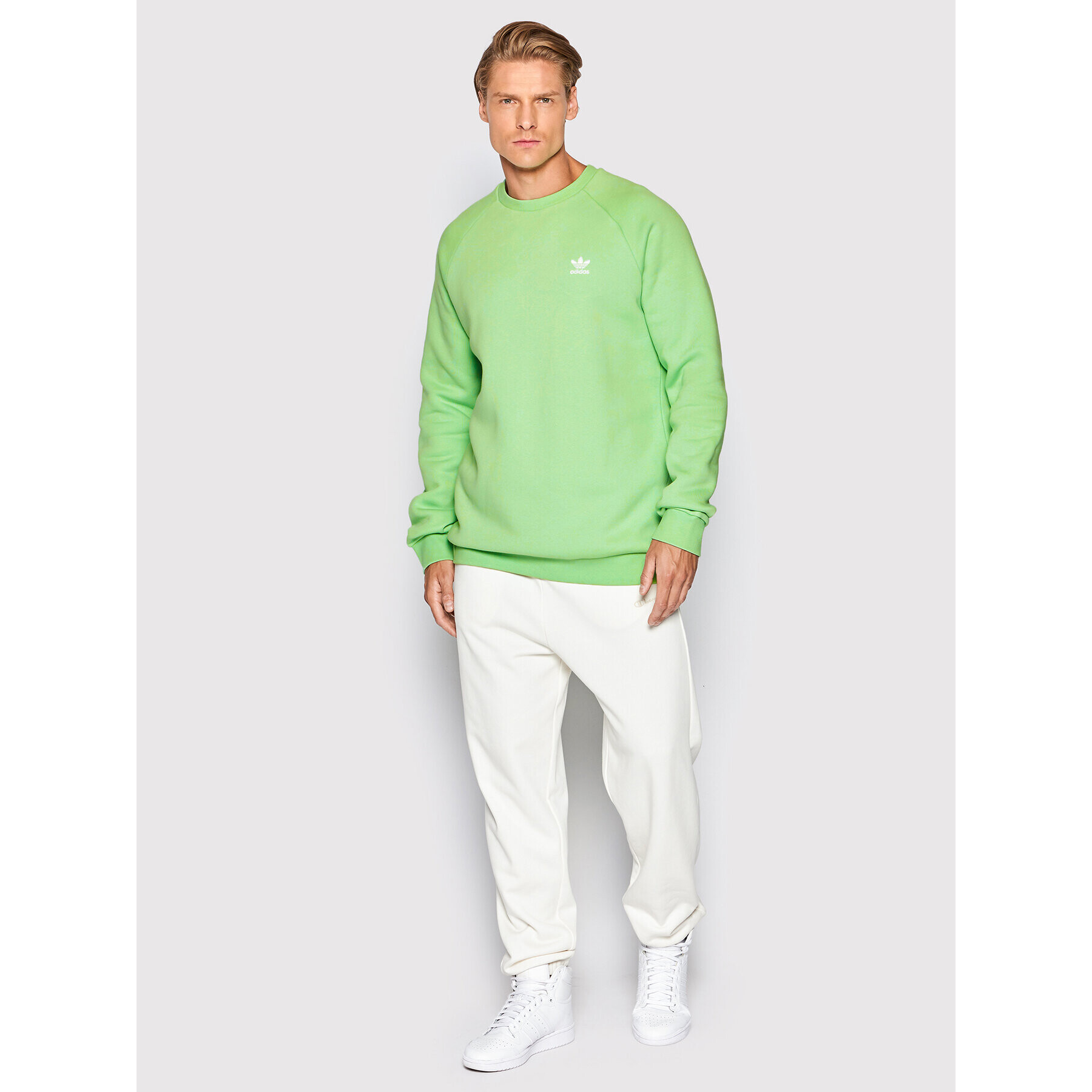 adidas Bluză adicolor Essentials Trefoil HK0088 Verde Regular Fit - Pled.ro