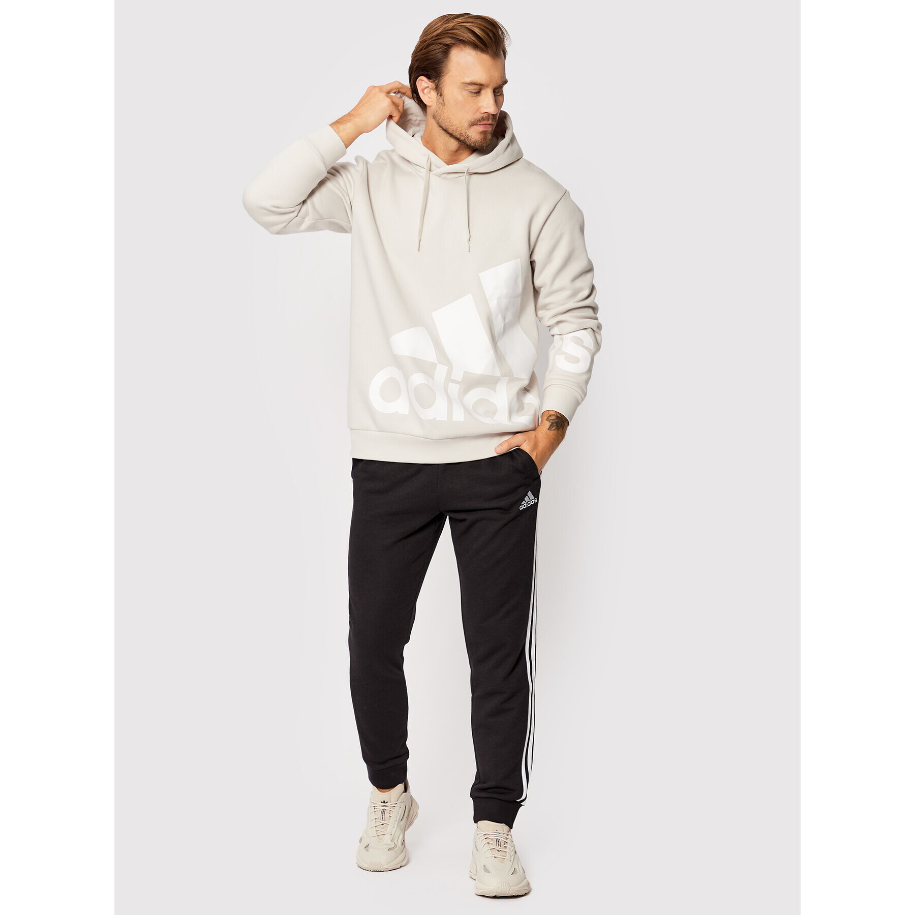 adidas Bluză Essentials Giant Logo Fleece HL6928 Bej Loose Fit - Pled.ro