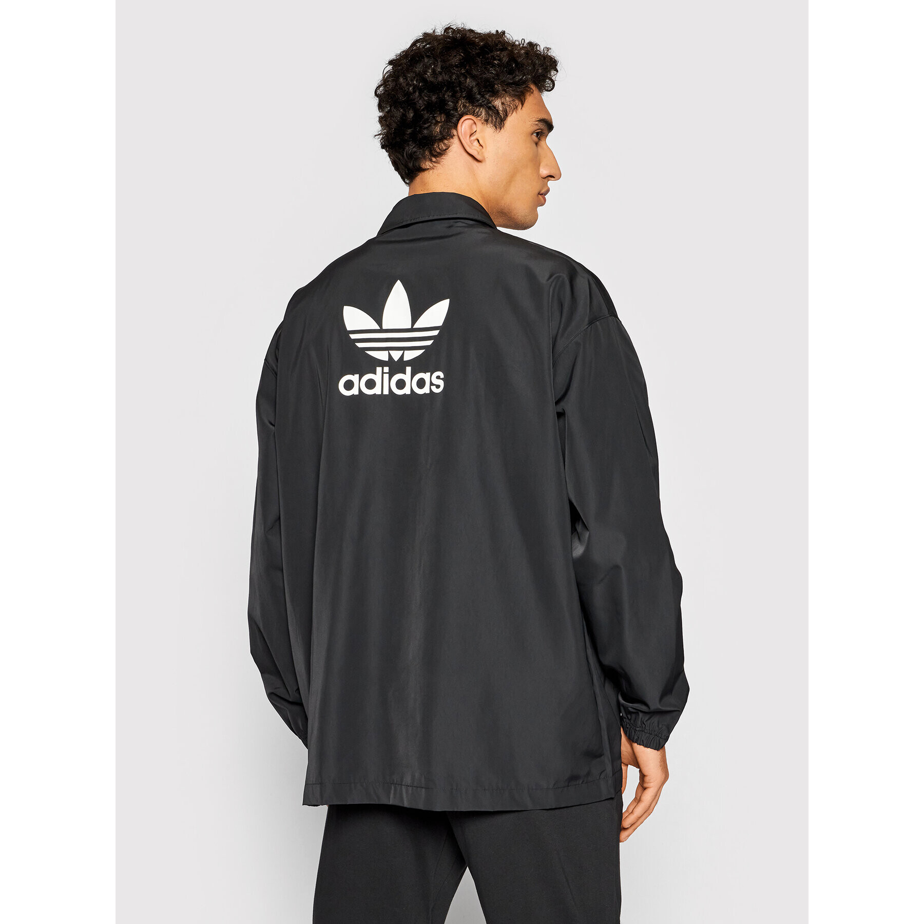 adidas Geacă adicolor Classics Trefoil H09129 Negru Loose Fit - Pled.ro