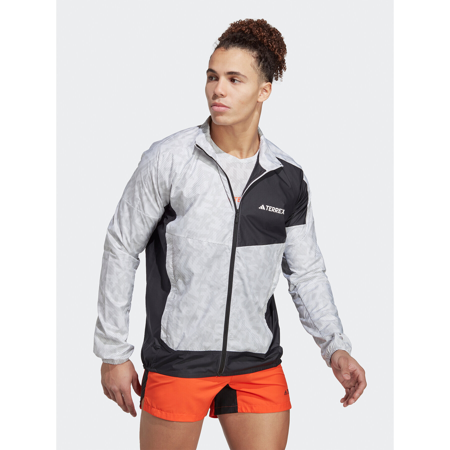 adidas Geacă de vânt Terrex Trail Running Windbreaker HZ1299 Gri Regular Fit - Pled.ro