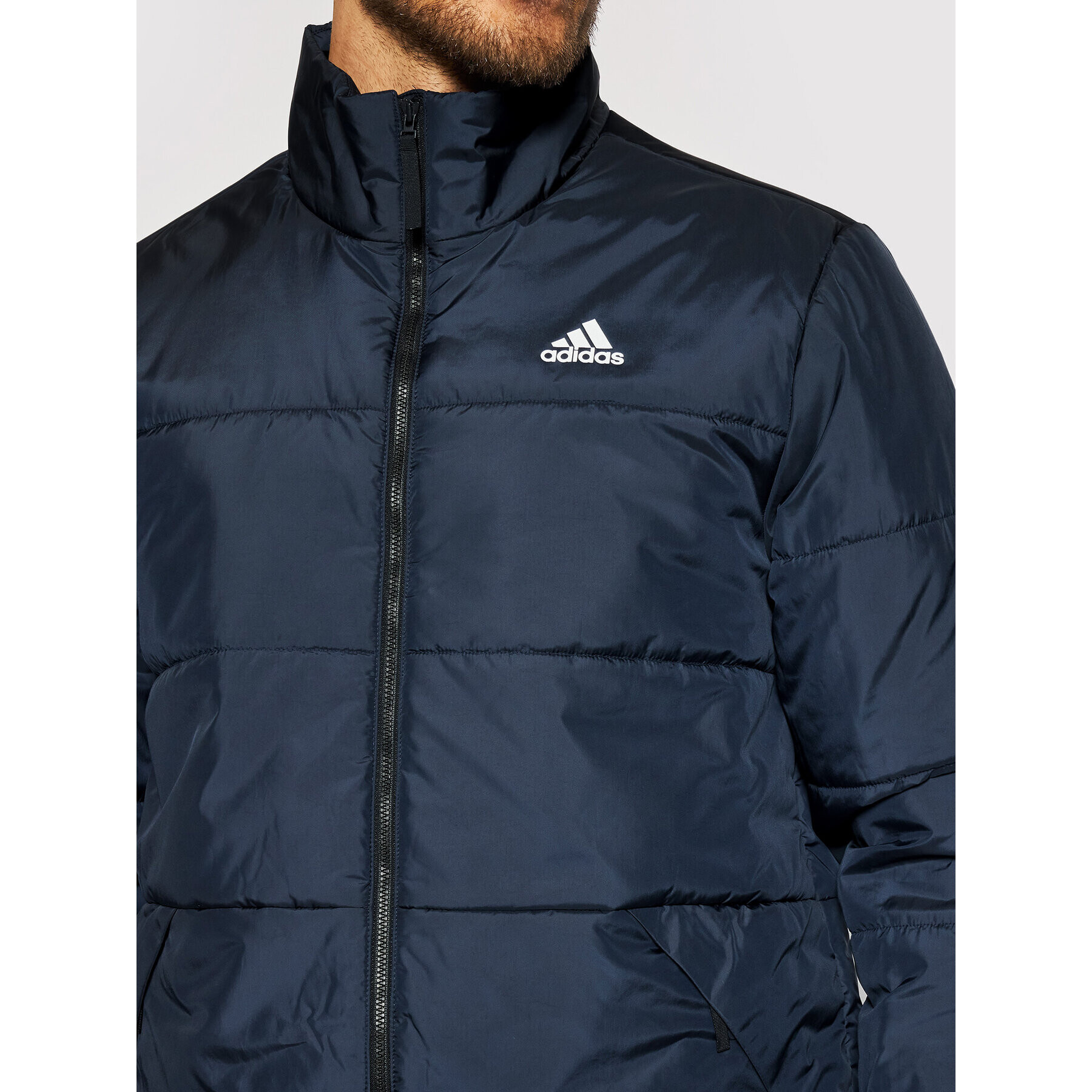 adidas Geacă din puf Bsc 3-Stripes Insulated DZ1394 Bleumarin Slim Fit - Pled.ro