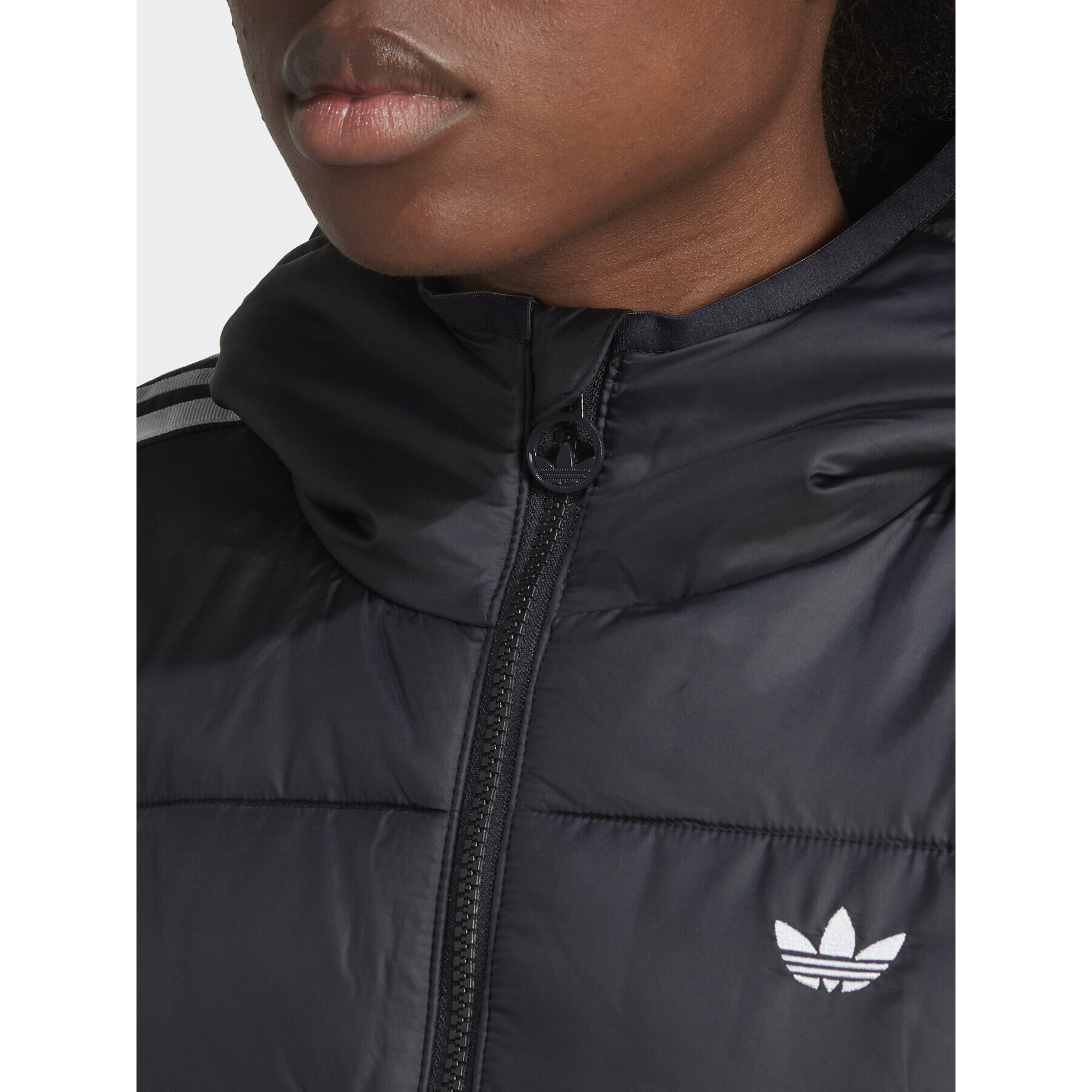 adidas Geacă din puf Premium HK5253 Negru Slim Fit - Pled.ro