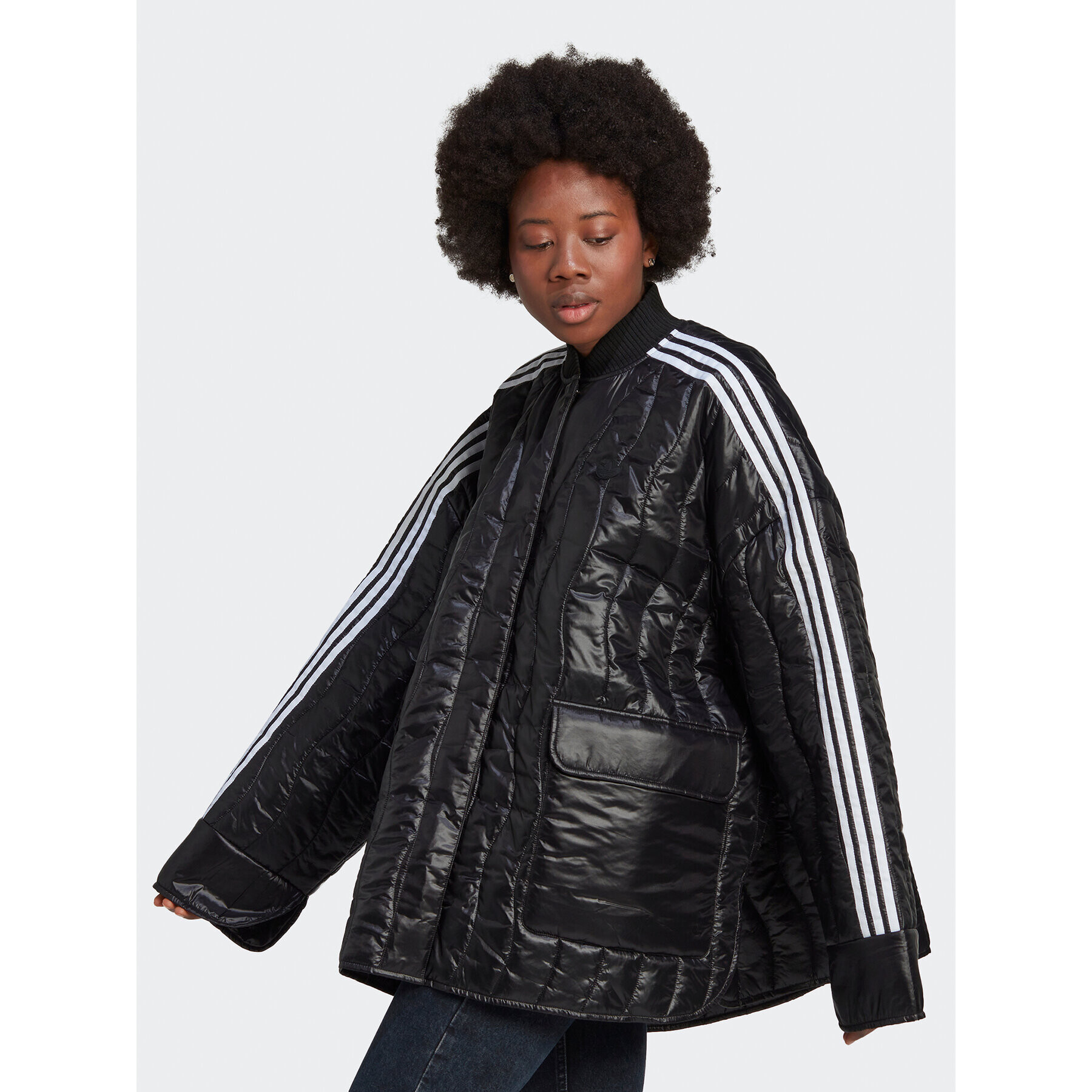 adidas Geacă din puf Premium Quilted HK5239 Negru Loose Leg - Pled.ro