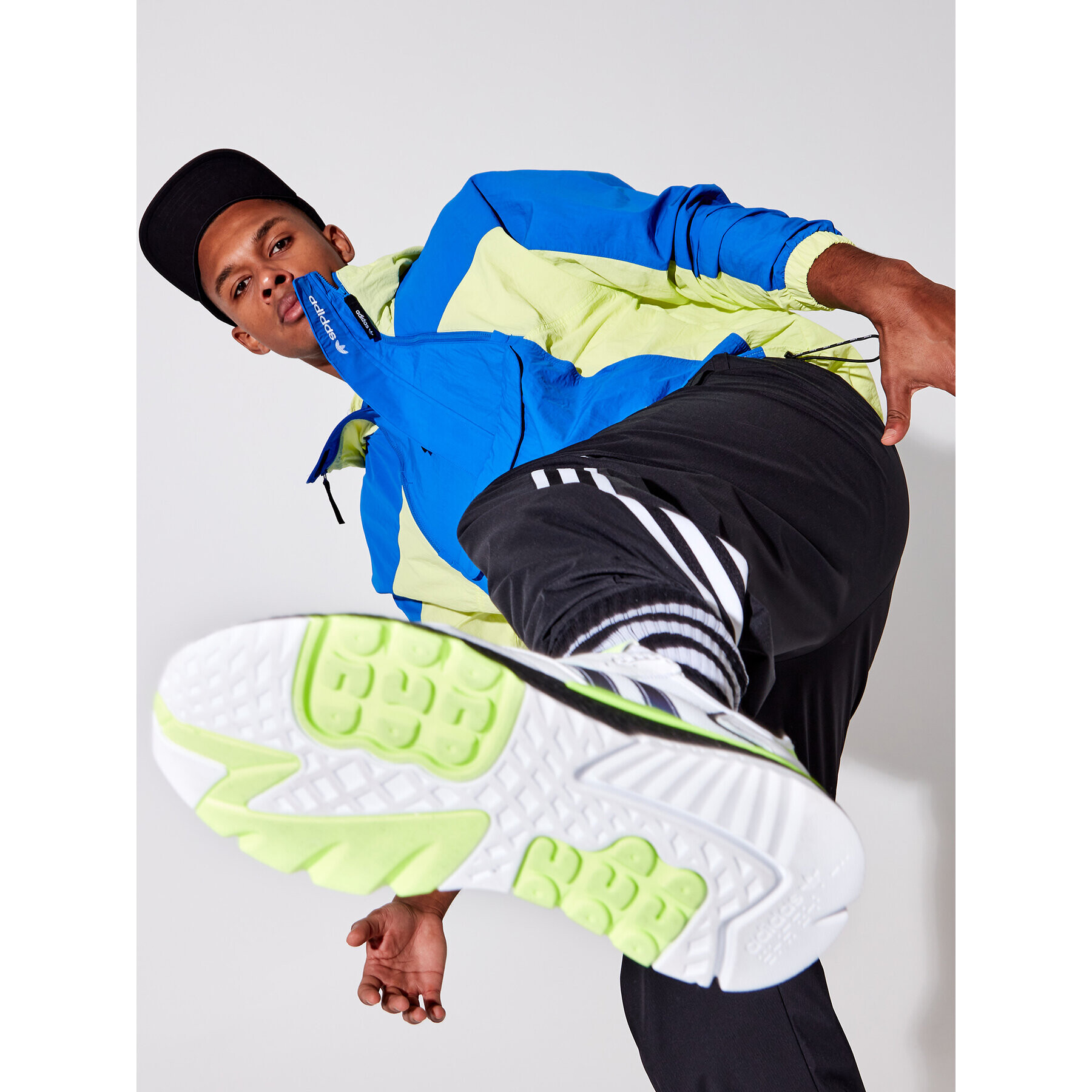 adidas Geacă fără fermoar Adventure Mishmash GN2335 Albastru Regular Fit - Pled.ro