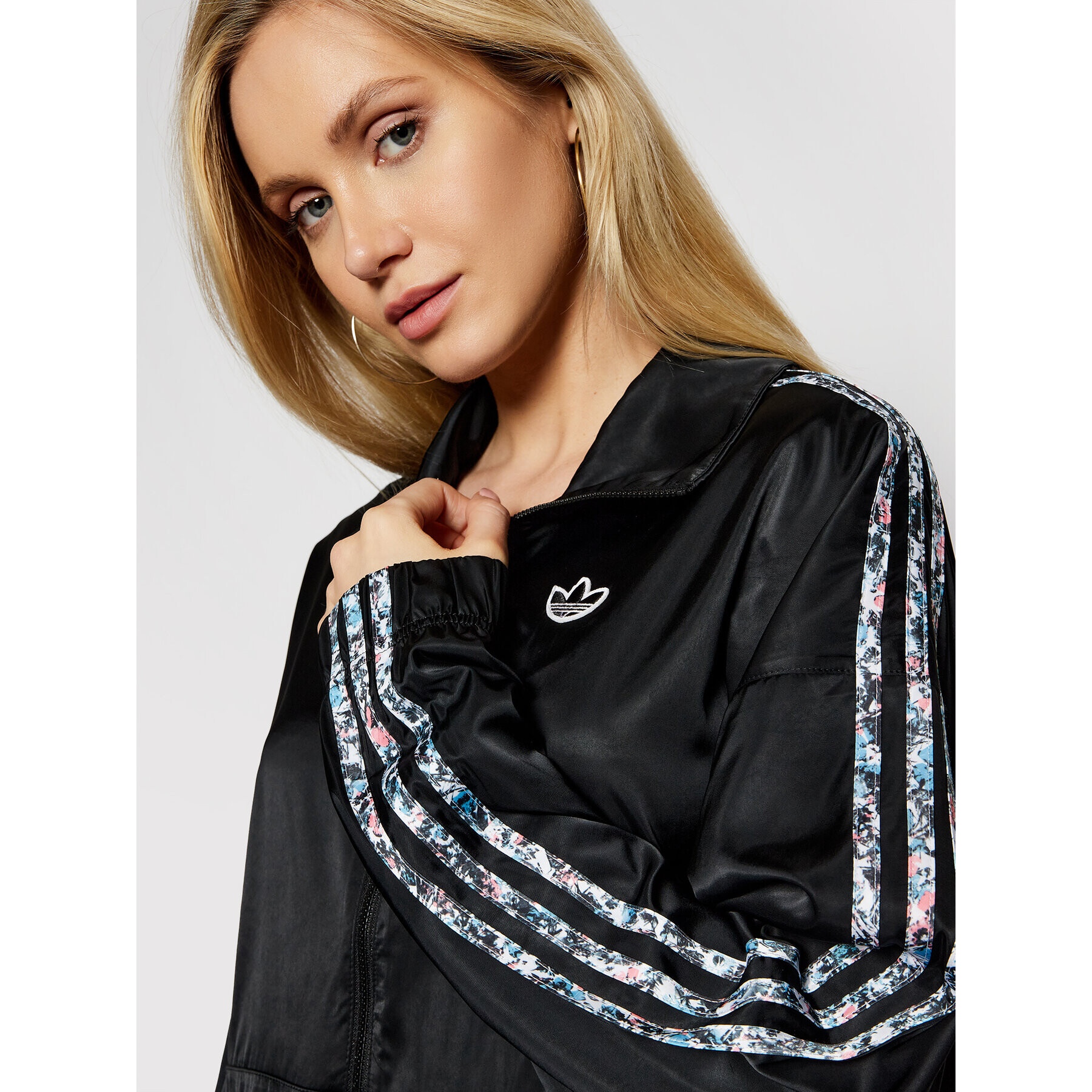 adidas Geacă fără fermoar Half-Zip GN3105 Negru Regular Fit - Pled.ro