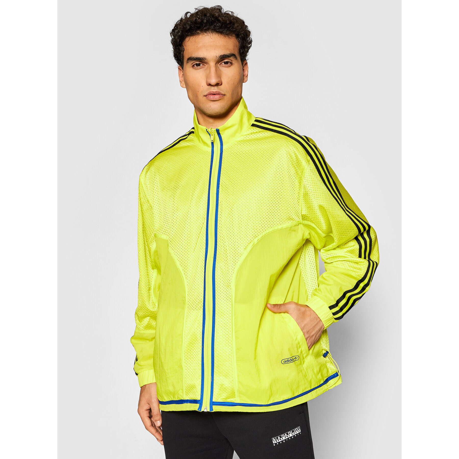 adidas Geacă Reverse Track GN3818 Galben Regular Fit - Pled.ro