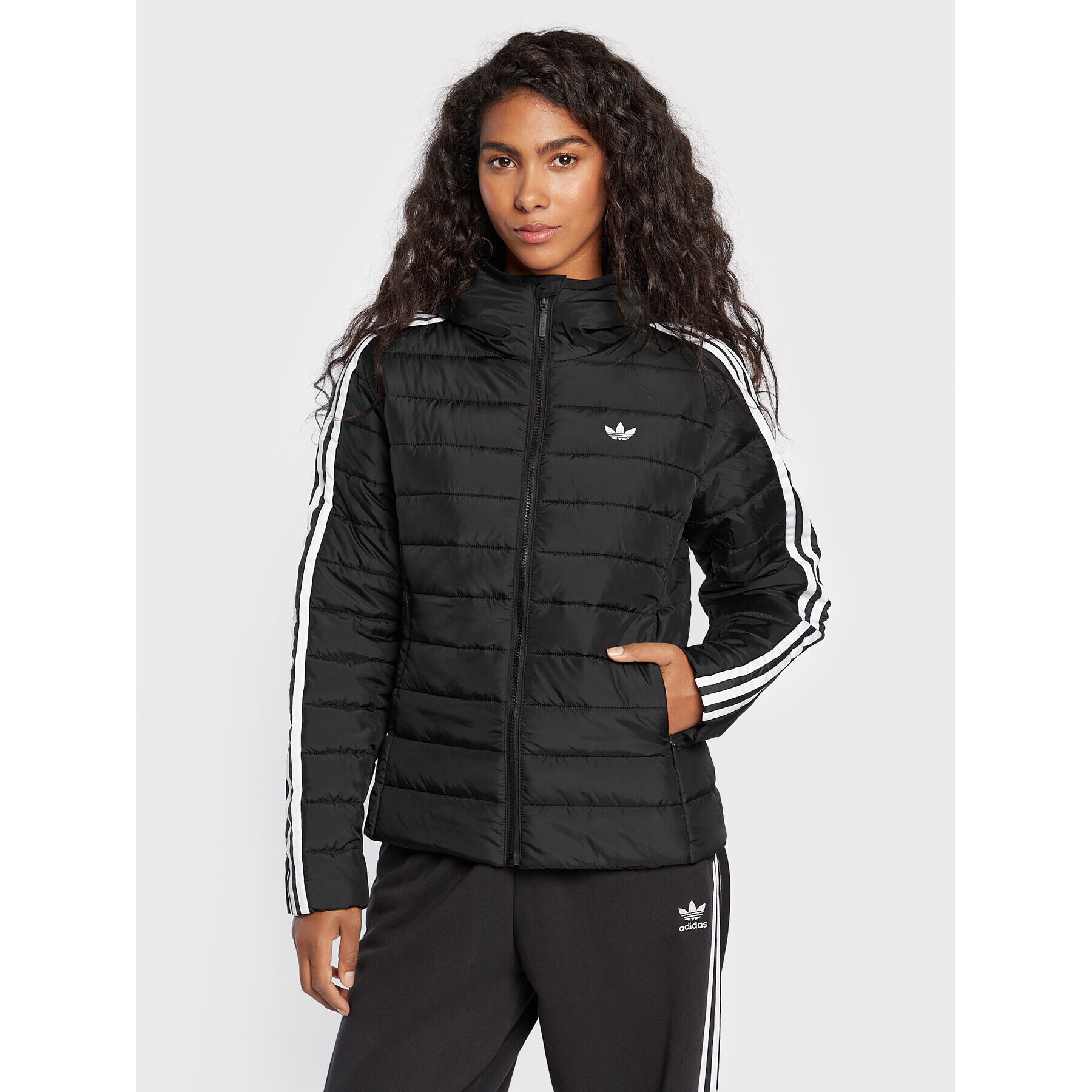 adidas Geacă din puf Premium HM2612 Negru Slim Fit - Pled.ro