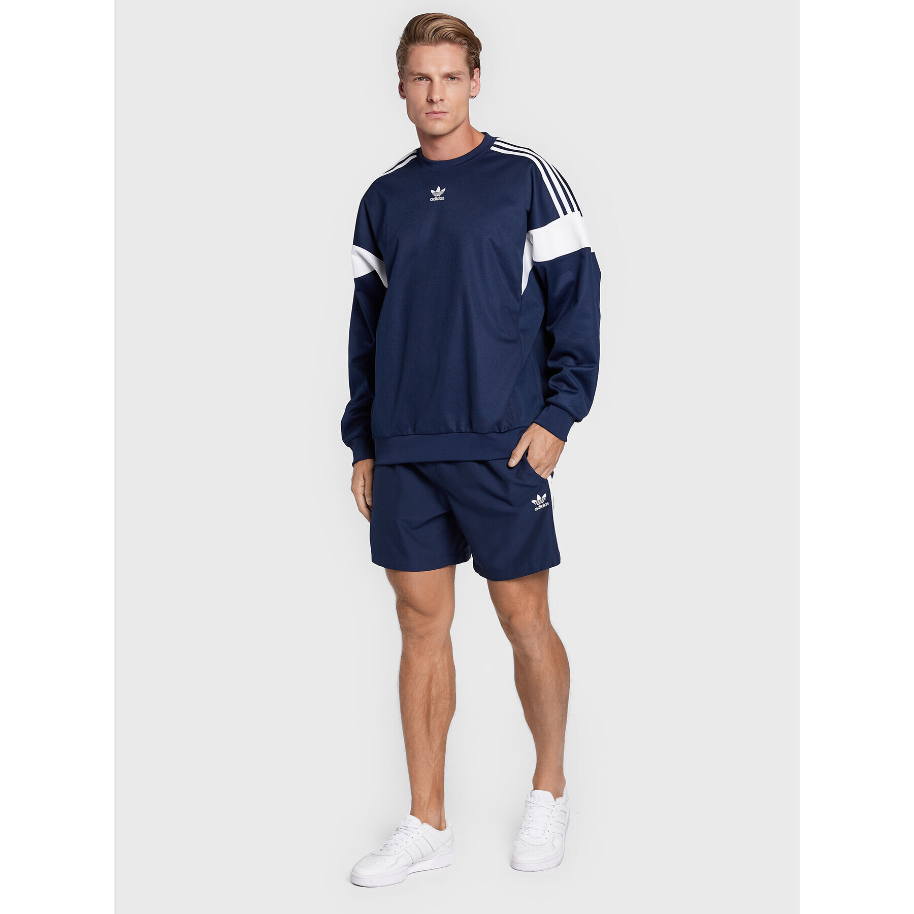 adidas Pantaloni scurți pentru înot adicolor Classics 3-Stripe HK7328 Bleumarin Regular Fit - Pled.ro