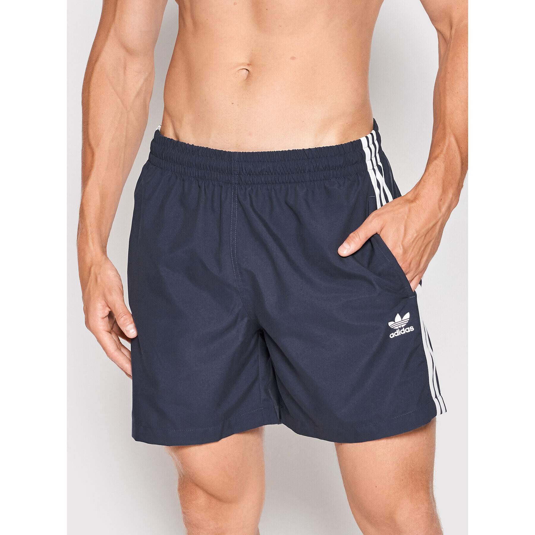 adidas Pantaloni scurți pentru înot adicolor Classics 3-Stripes HF2117 Bleumarin Regular Fit - Pled.ro