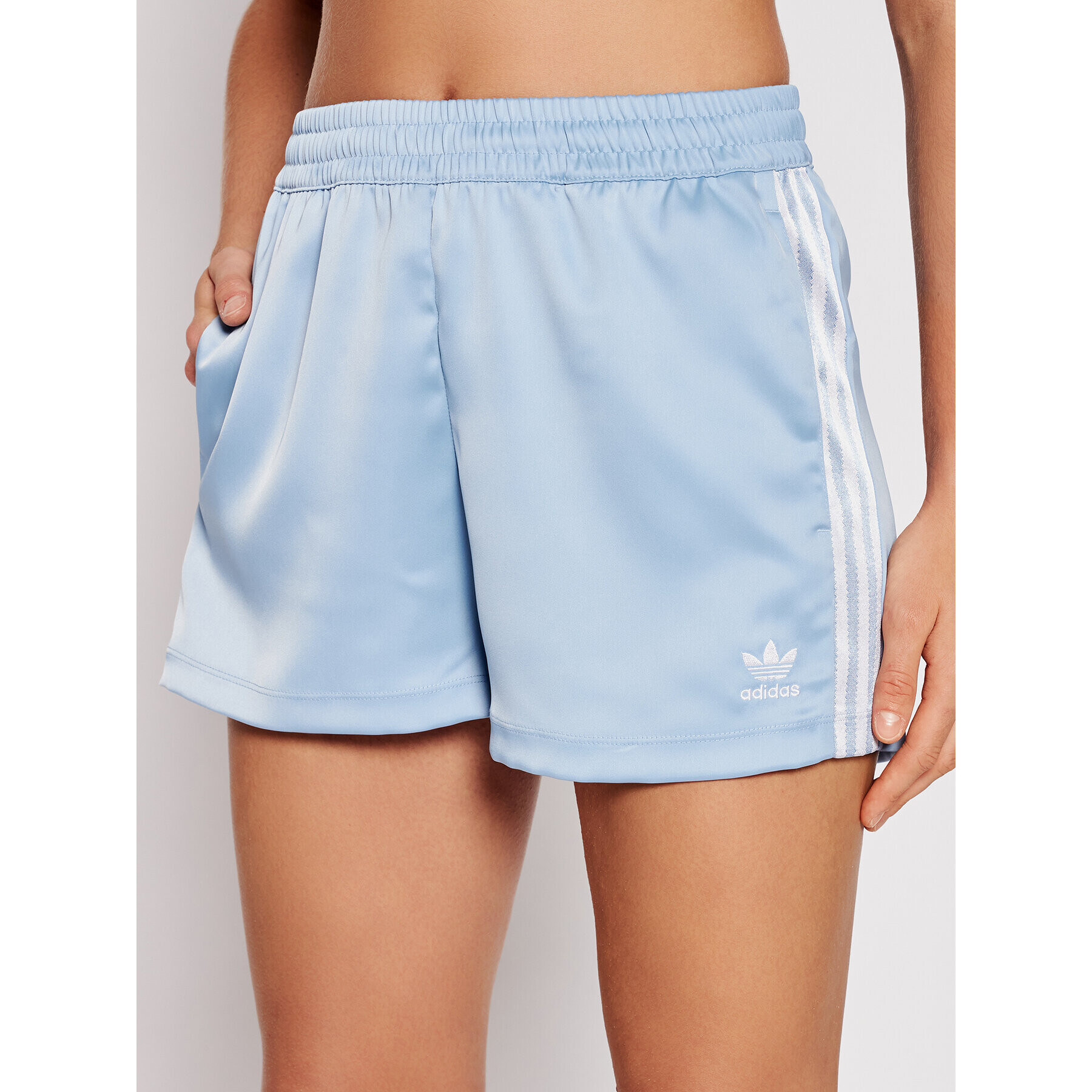 adidas Pantaloni scurți sport adicolor Classics Satin H37808 Albastru Standard Fit - Pled.ro