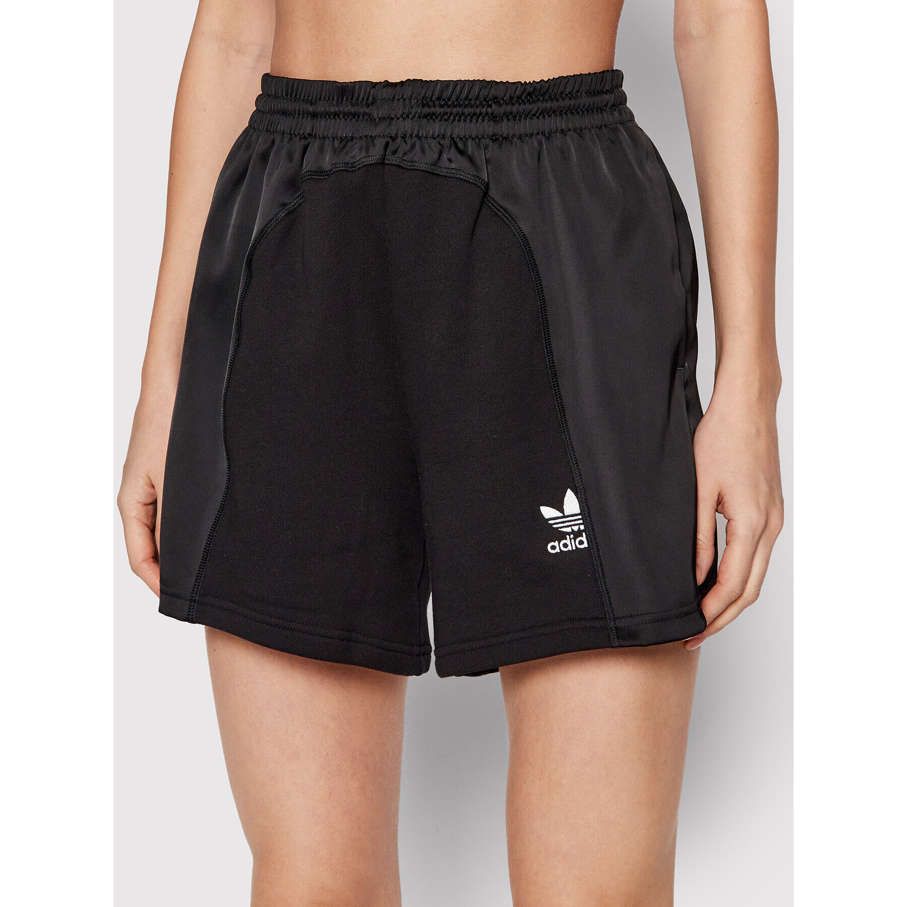 adidas Pantaloni scurți sport adicolor Split Trefoil HC7036 Negru Relaxed Fit - Pled.ro