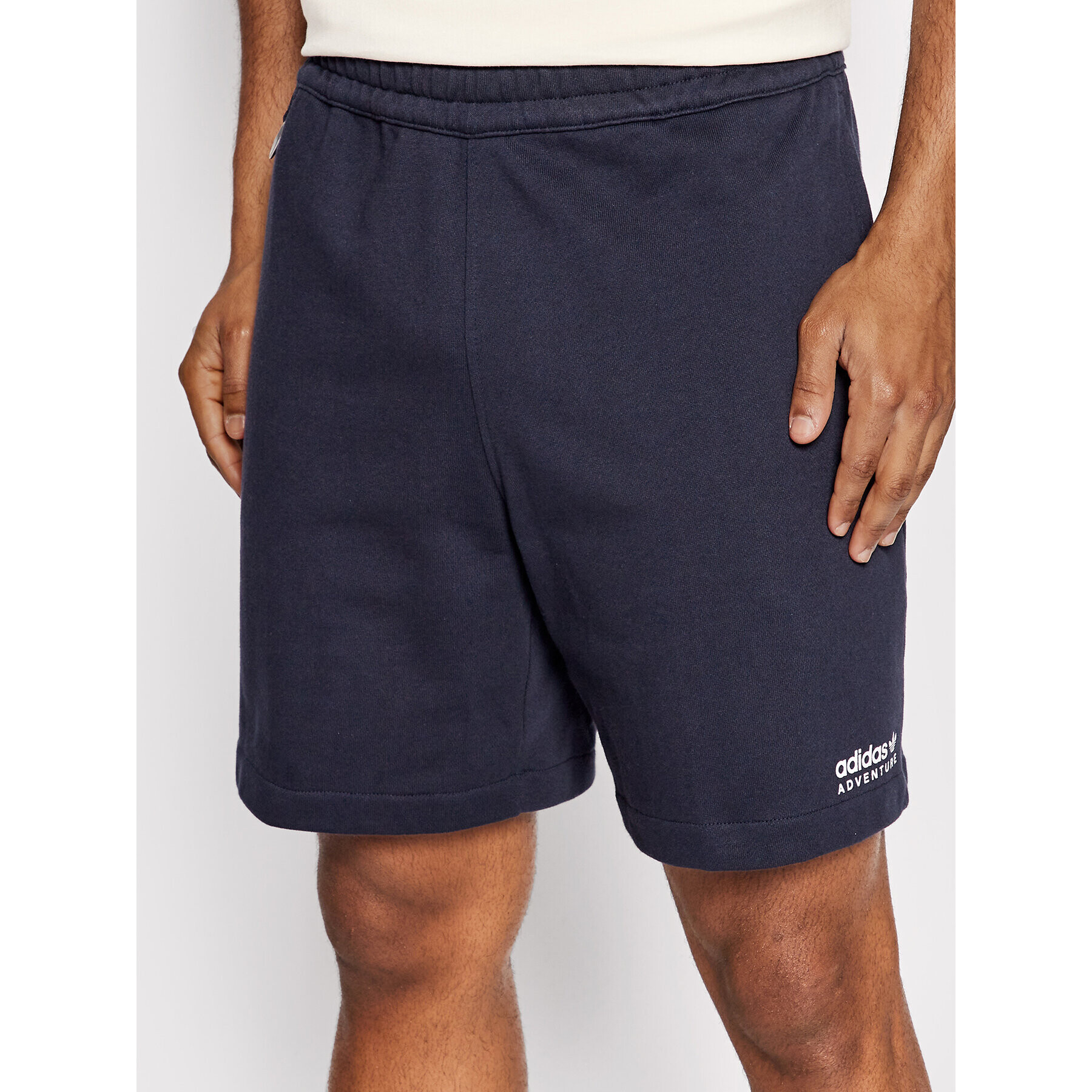 adidas Pantaloni scurți sport Adventure HK4998 Bleumarin Regular Fit - Pled.ro