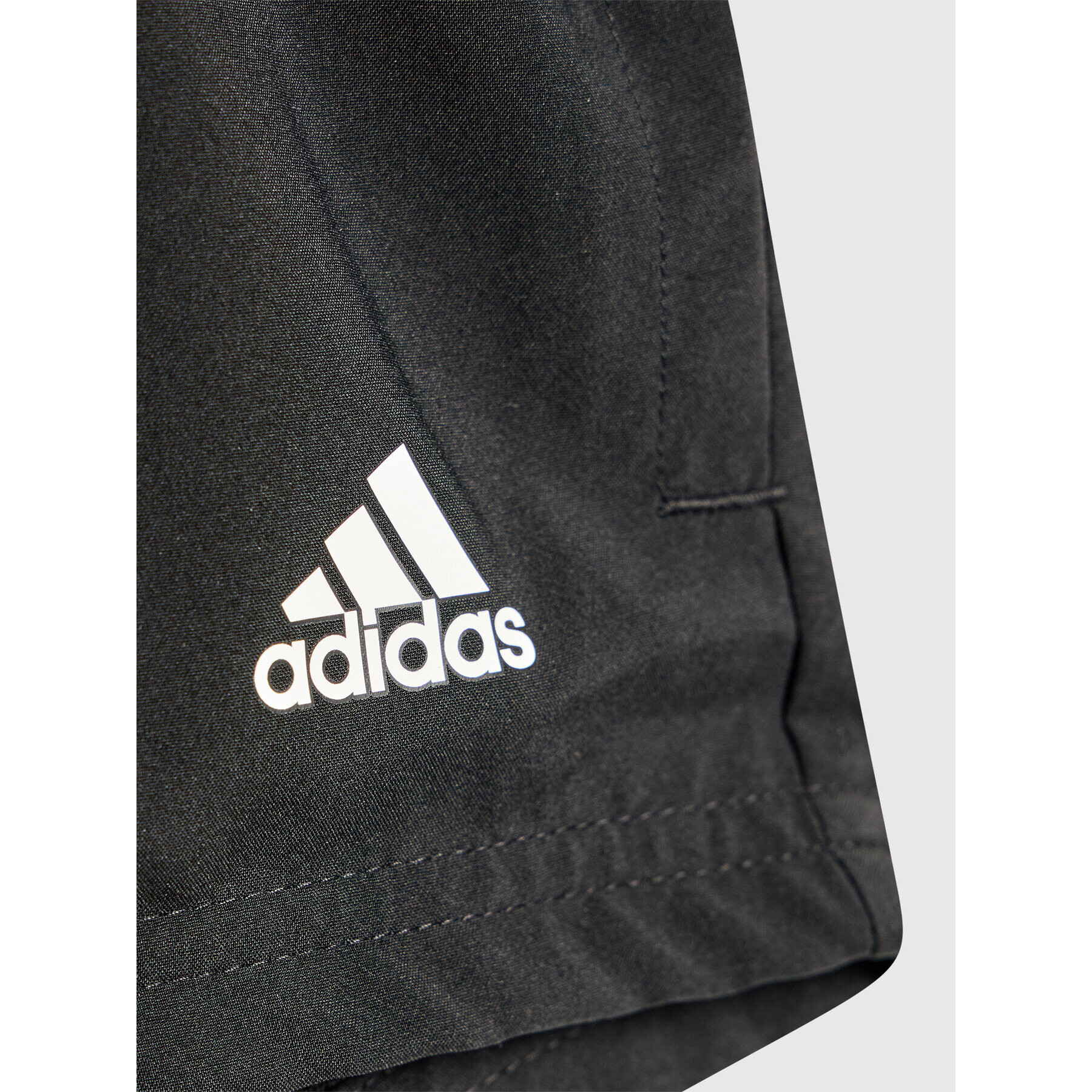 adidas Pantaloni scurți sport Essentials Chelsea GN4097 Negru Regular Fit - Pled.ro