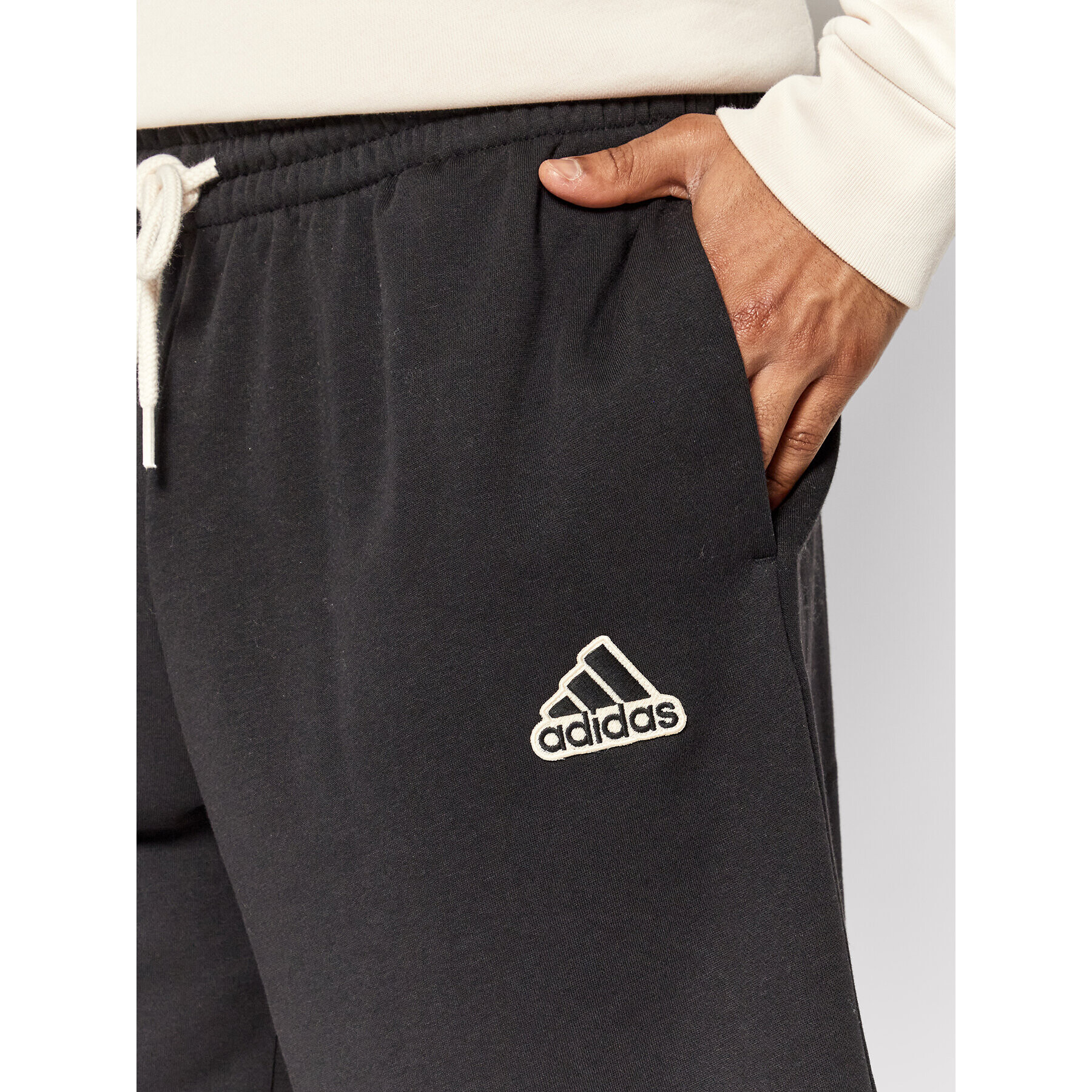 adidas Performance adidas Pantaloni scurți sport Essentials Feelcomfy French Terry HE1815 Negru Regular Fit - Pled.ro