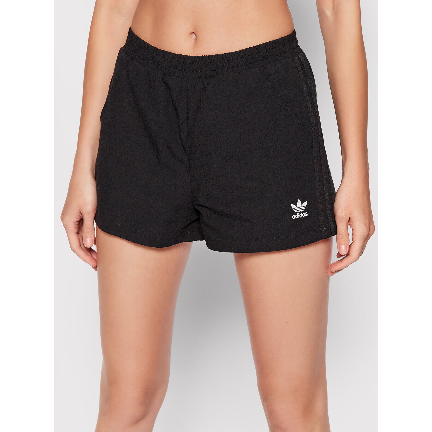 adidas Pantaloni scurți sport HC2045 Negru Regular Fit - Pled.ro