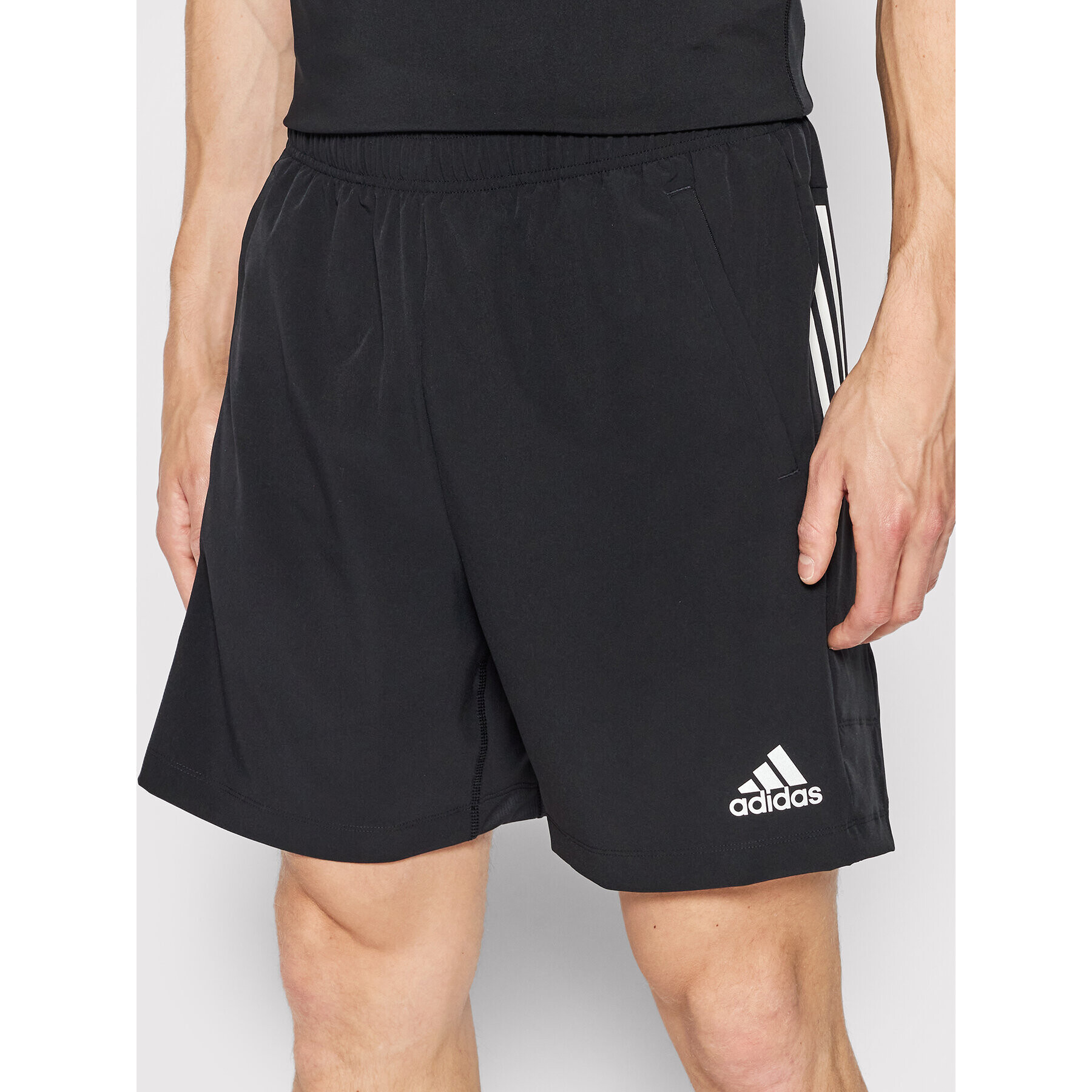 adidas Pantaloni scurți sport HC3068 Negru Regular Fit - Pled.ro