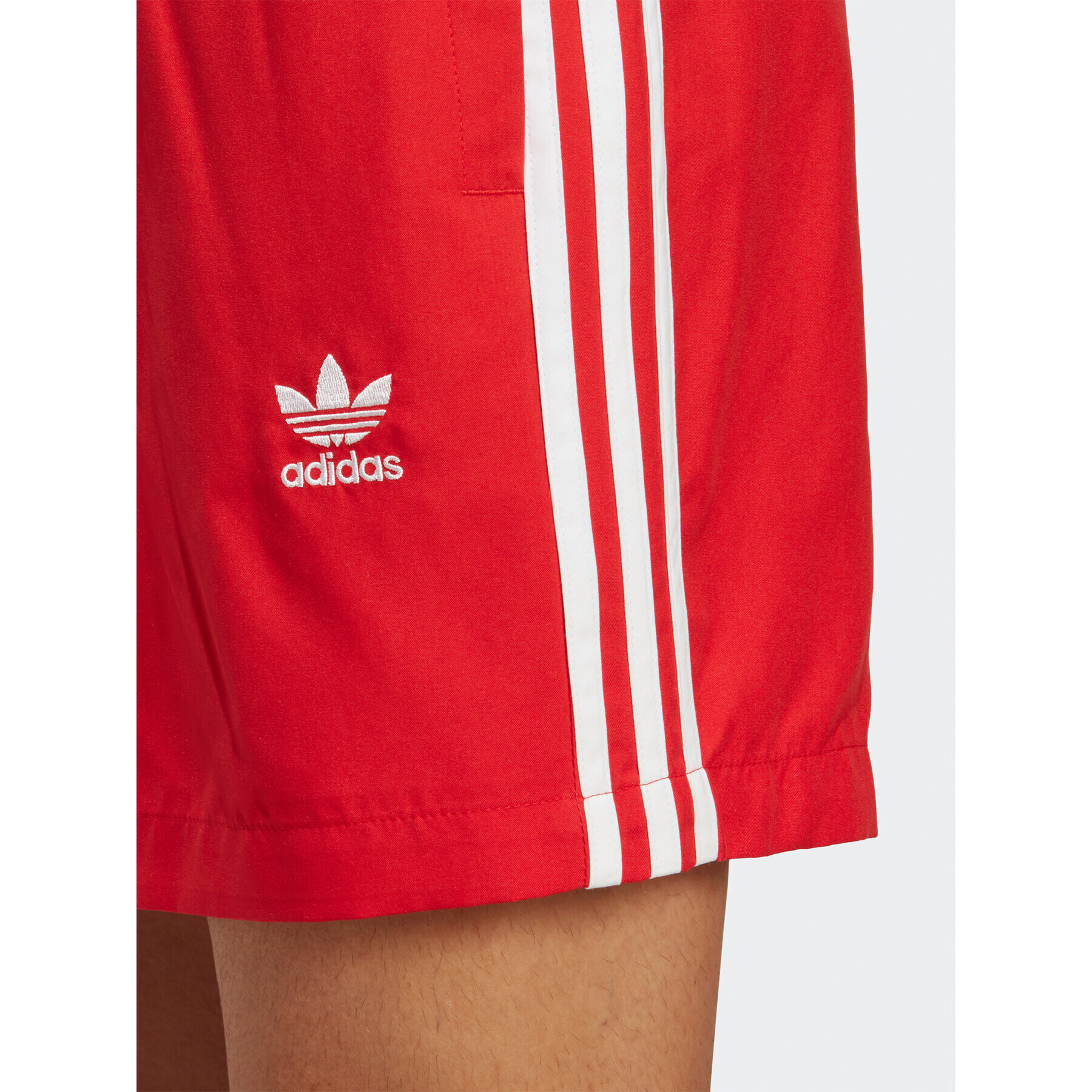 adidas Pantaloni scurți pentru înot Originals Adicolor 3-Stripes Swim Shorts H44768 Roșu Regular Fit - Pled.ro