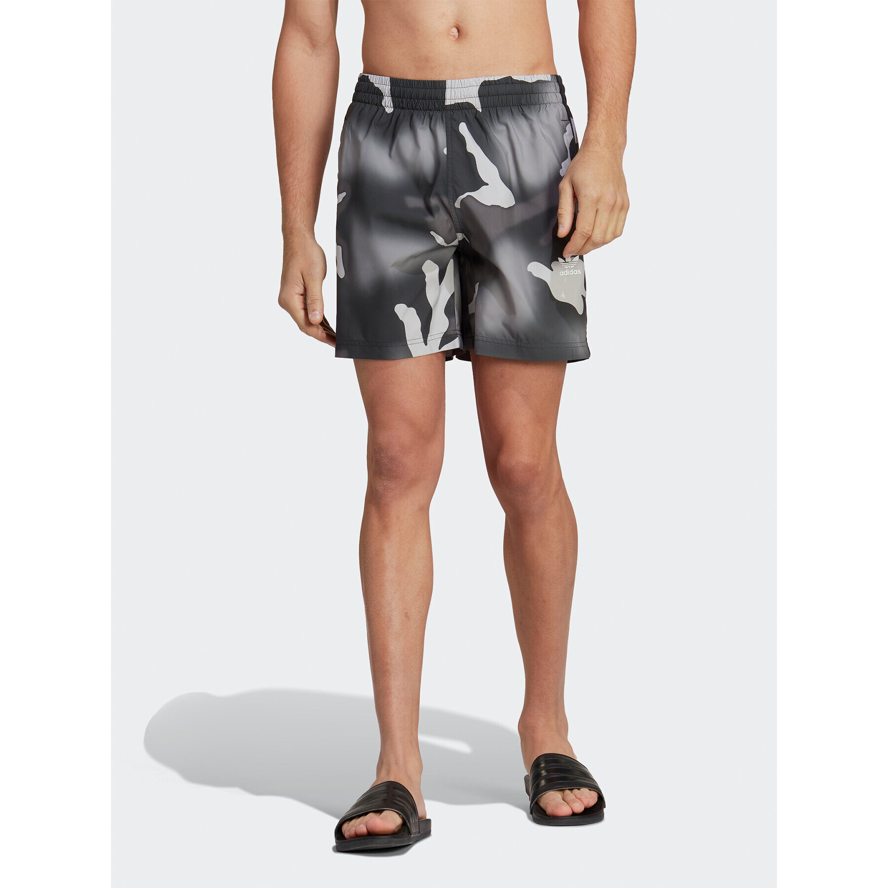 adidas Pantaloni scurți pentru înot Originals Camo Swim Shorts HT4415 Negru Regular Fit - Pled.ro