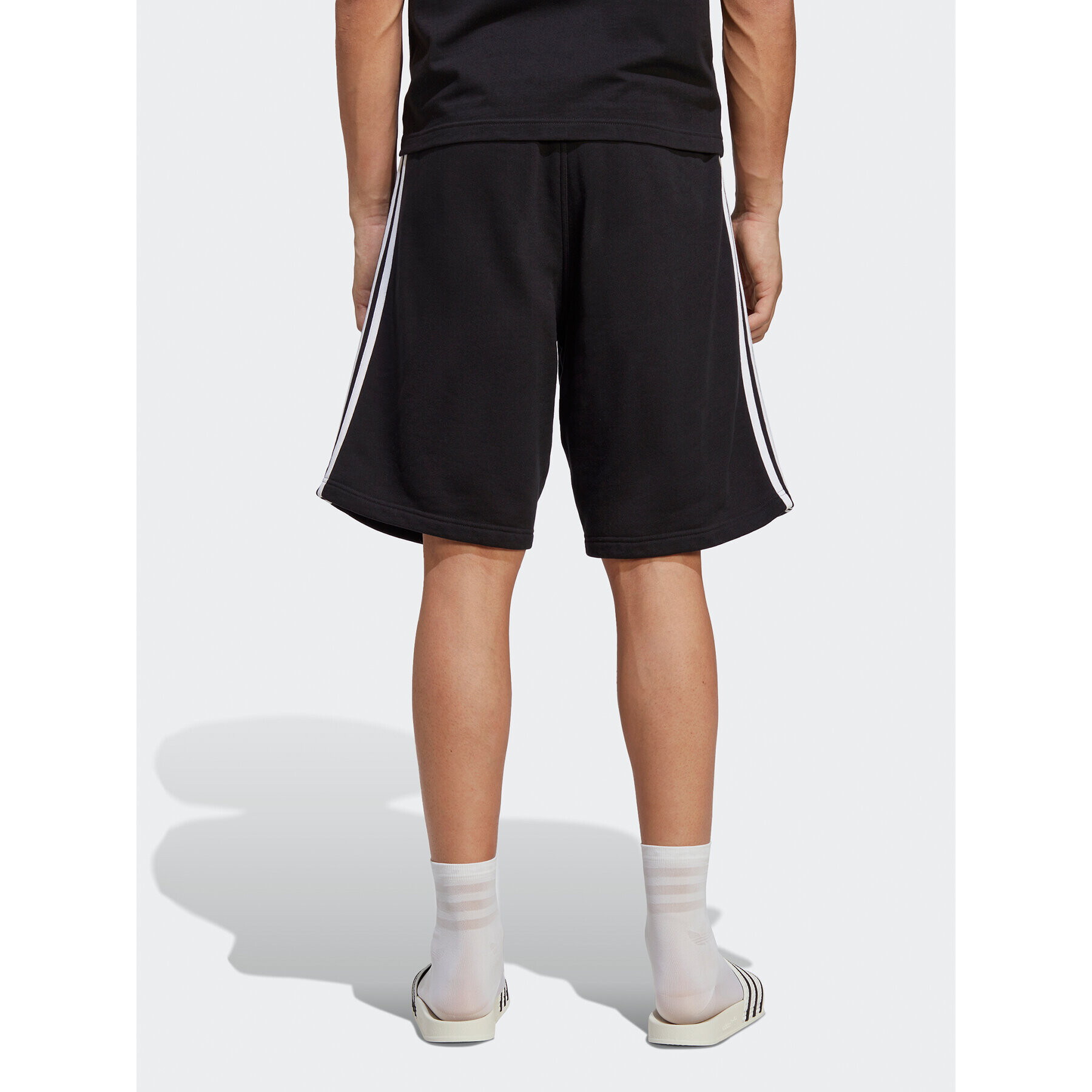 adidas Pantaloni scurți sport Adicolor Classics 3-Stripes IA6351 Negru Regular Fit - Pled.ro