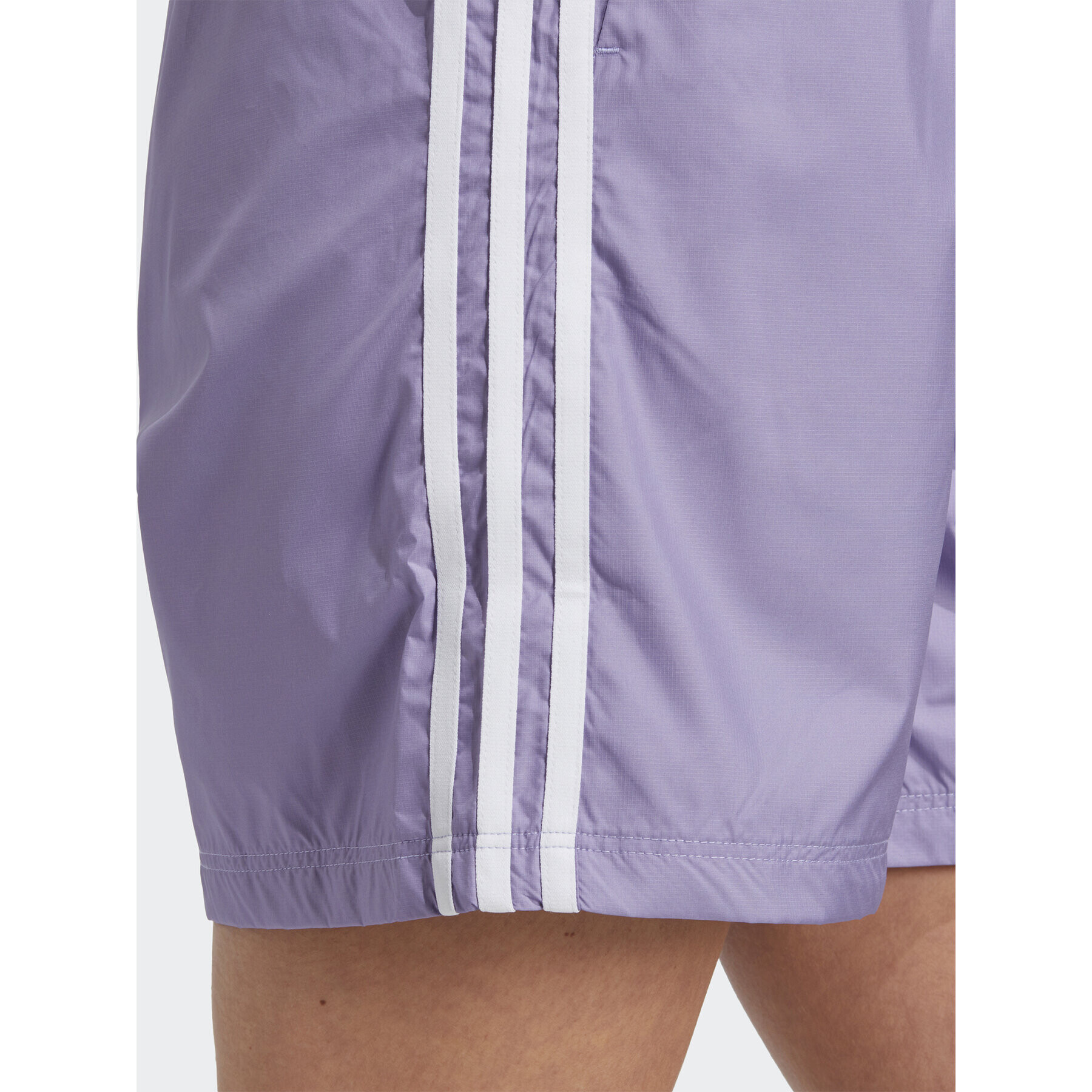 adidas Pantaloni scurți sport Adicolor Classics Ripstop Shorts IB7300 Violet Regular Fit - Pled.ro