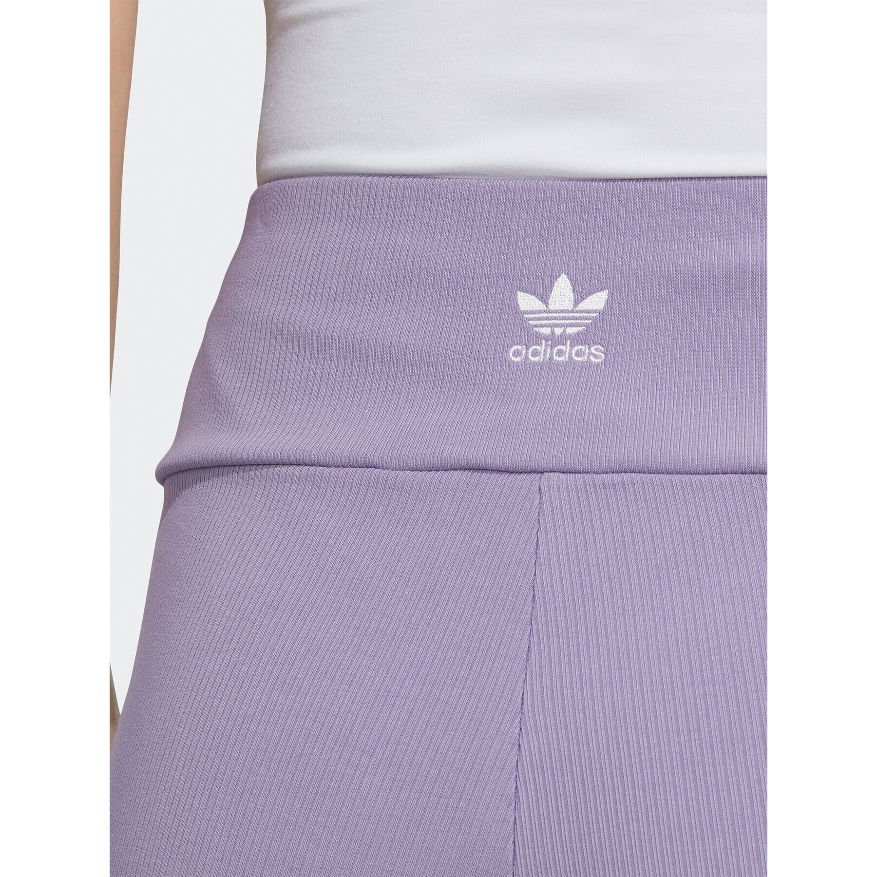 adidas Pantaloni scurți sport Adicolor Essentials Short Leggings HZ7260 Violet - Pled.ro