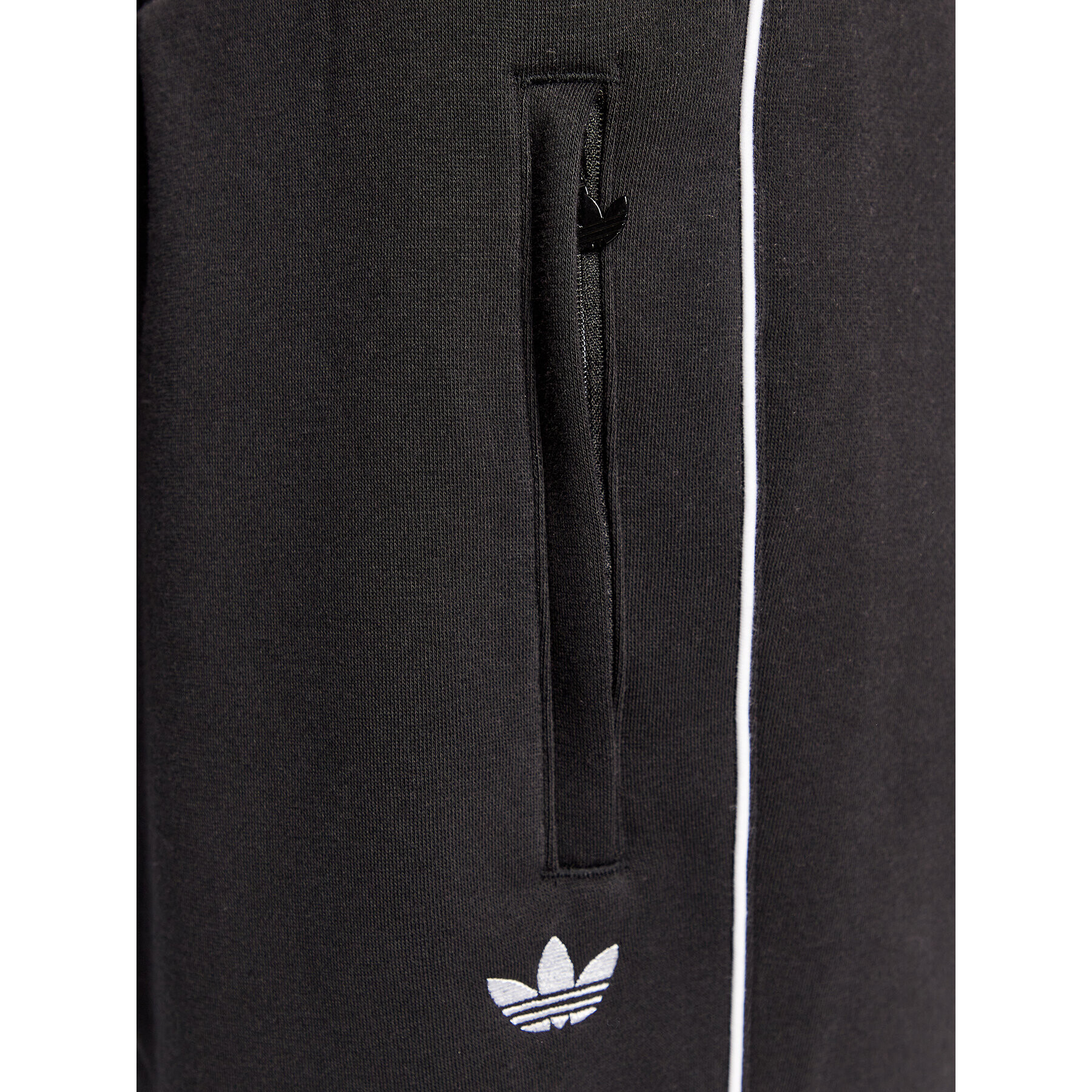 adidas Pantaloni scurți sport Adicolor Seasonal Archive HR3323 Negru Regular Fit - Pled.ro