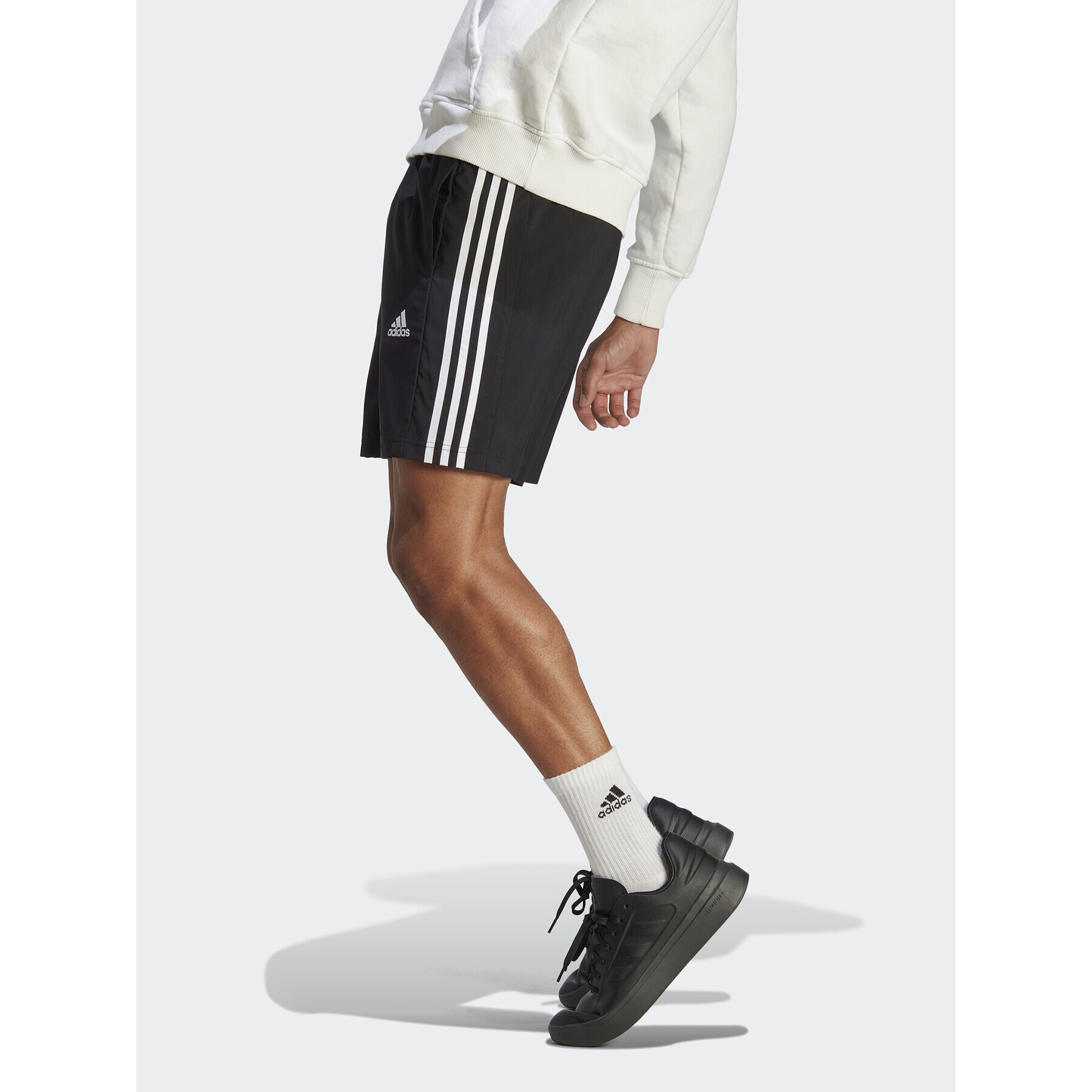 adidas Pantaloni scurți sport AEROREADY Essentials Chelsea 3-Stripes Shorts IC1484 Negru Regular Fit - Pled.ro