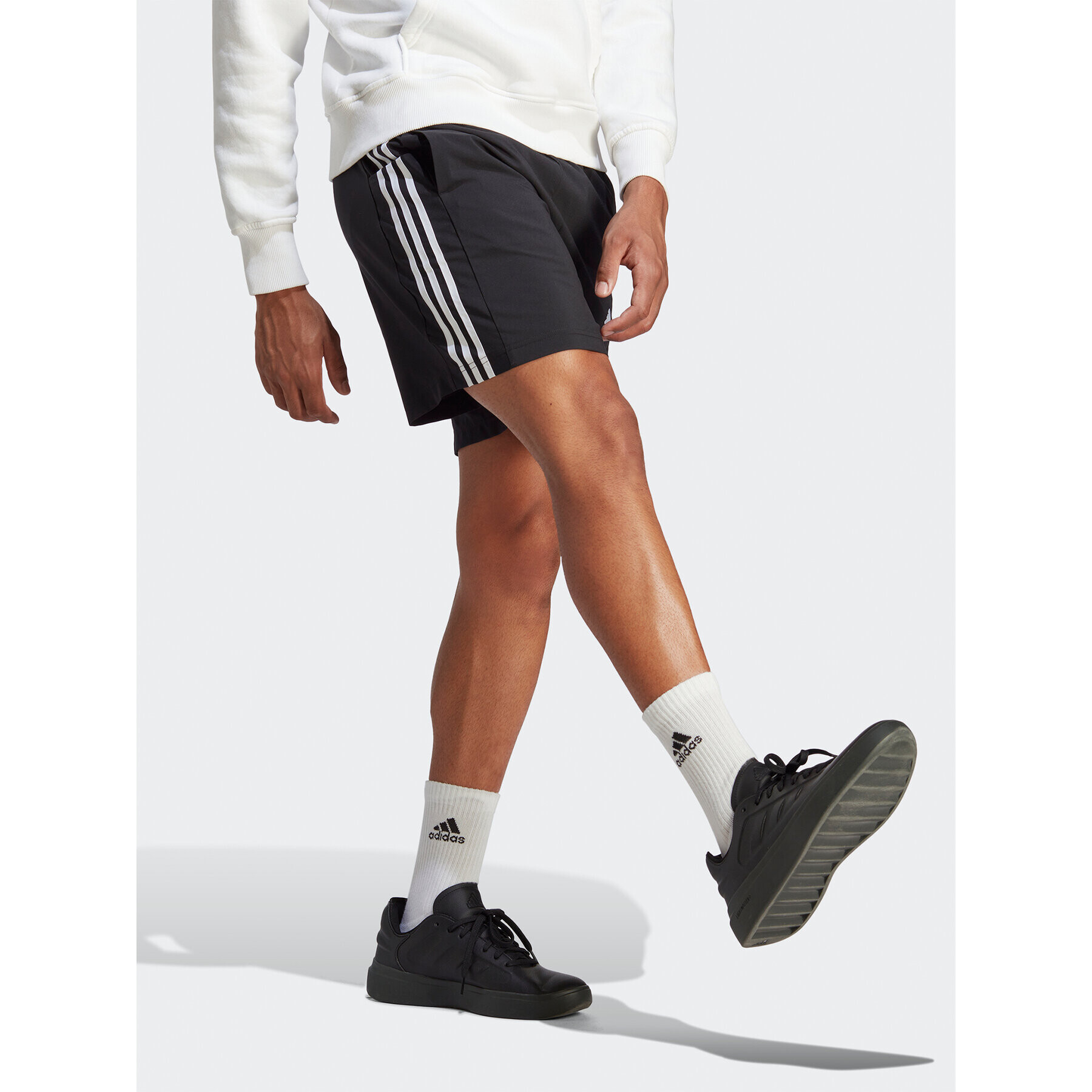 adidas Pantaloni scurți sport AEROREADY Essentials Chelsea 3-Stripes Shorts IC1484 Negru Regular Fit - Pled.ro