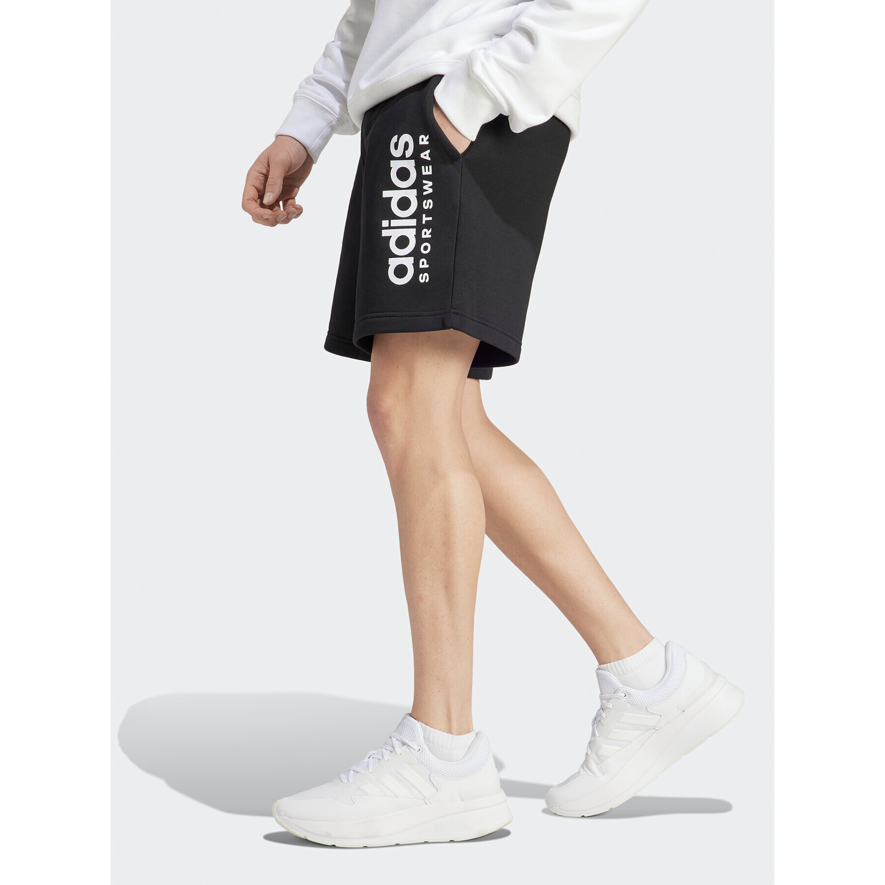 adidas Pantaloni scurți sport All SZN Fleece Graphic Shorts IC9792 Negru Regular Fit - Pled.ro