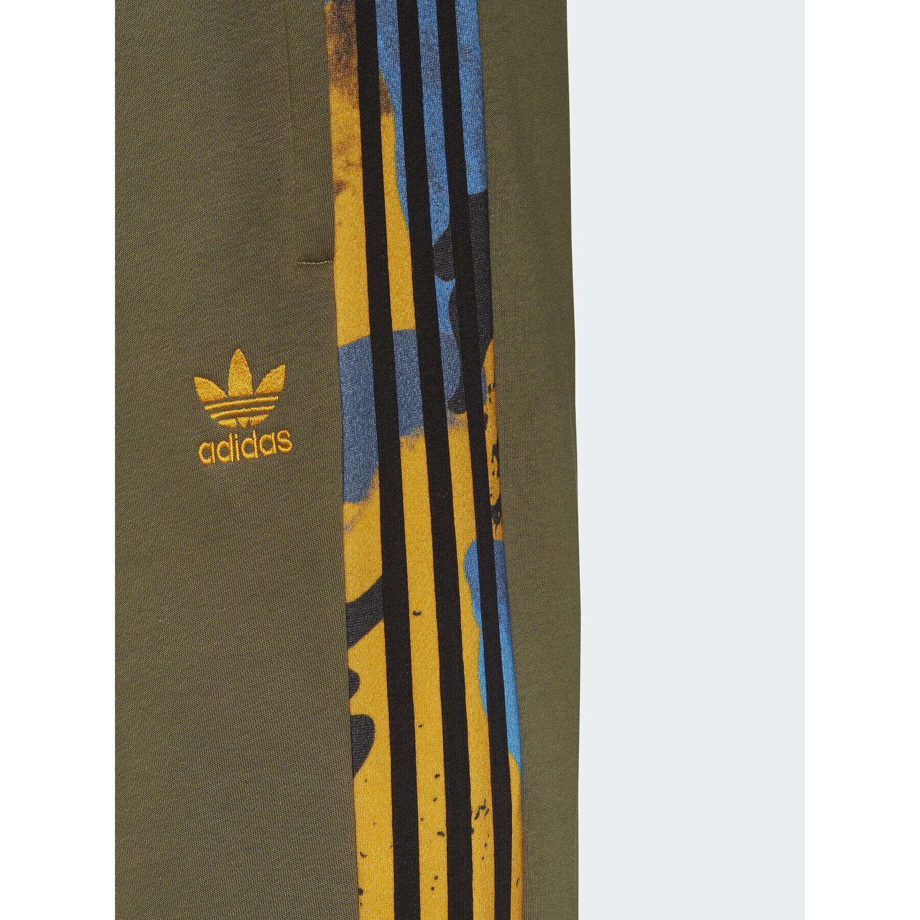 adidas Pantaloni scurți sport Camo HK2811 Verde Regular Fit - Pled.ro