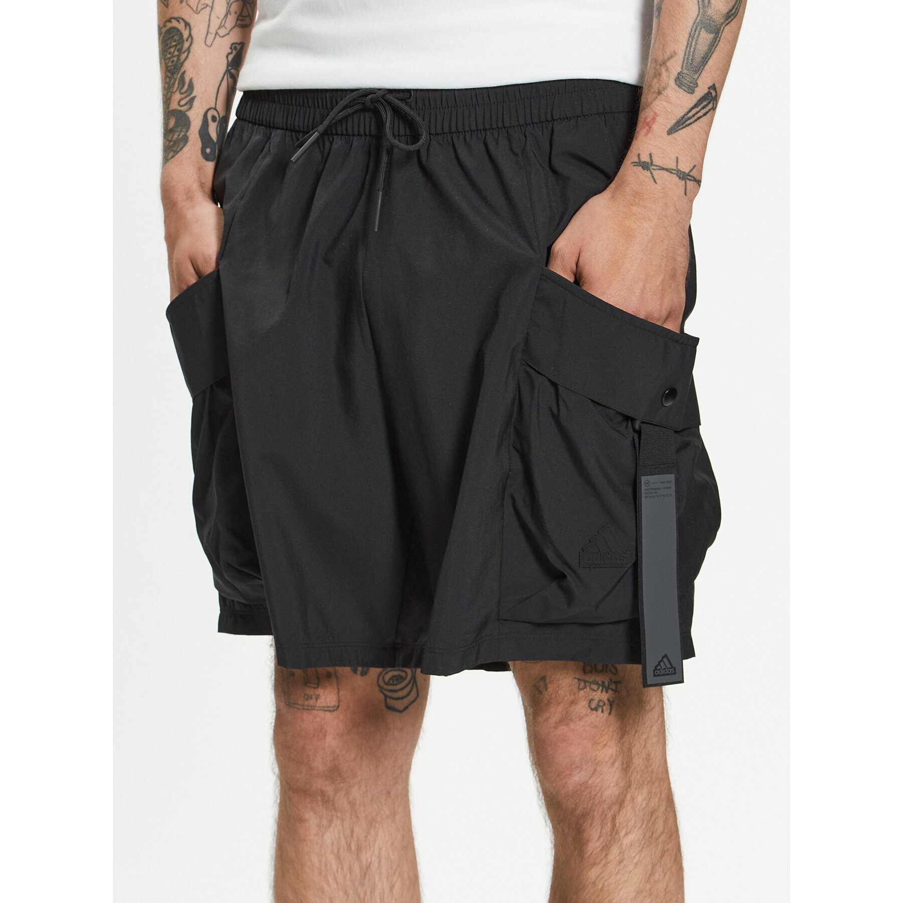 adidas Pantaloni scurți sport City Escape Cargo Shorts IC6737 Negru Regular Fit - Pled.ro